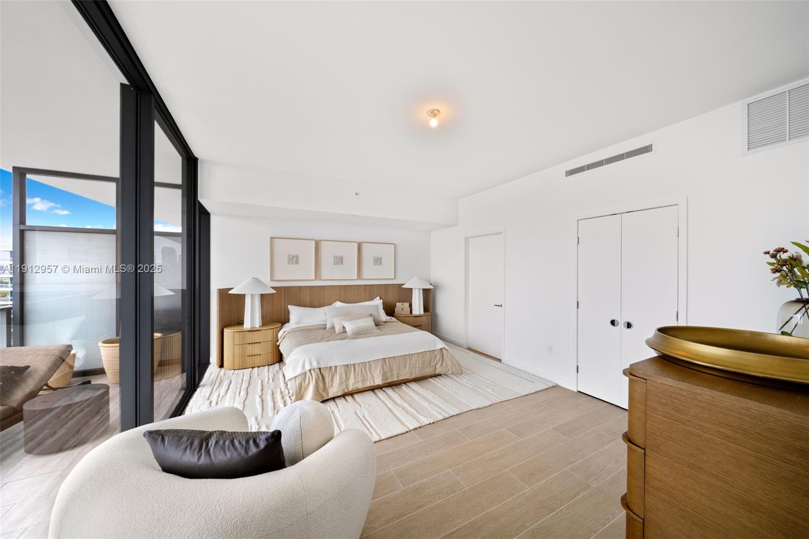 500 Alton Rd #2303, Miami Beach FL 33139