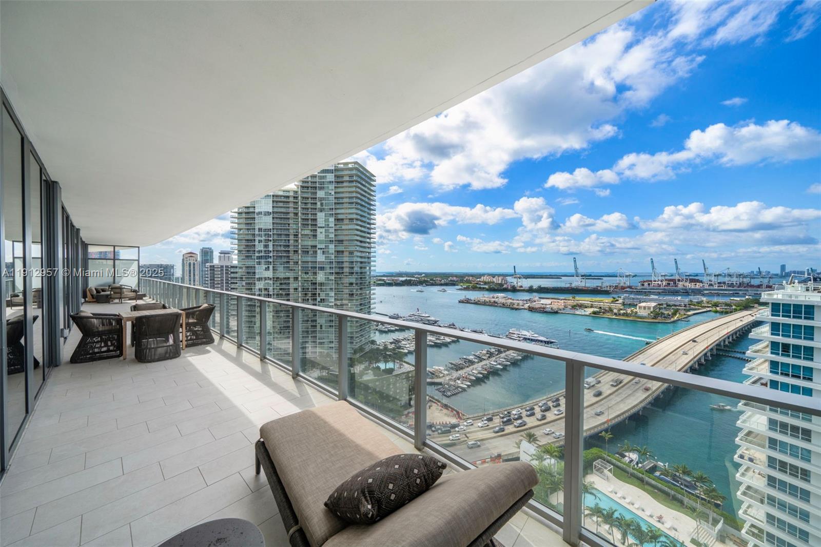500 Alton Rd #2303, Miami Beach FL 33139
