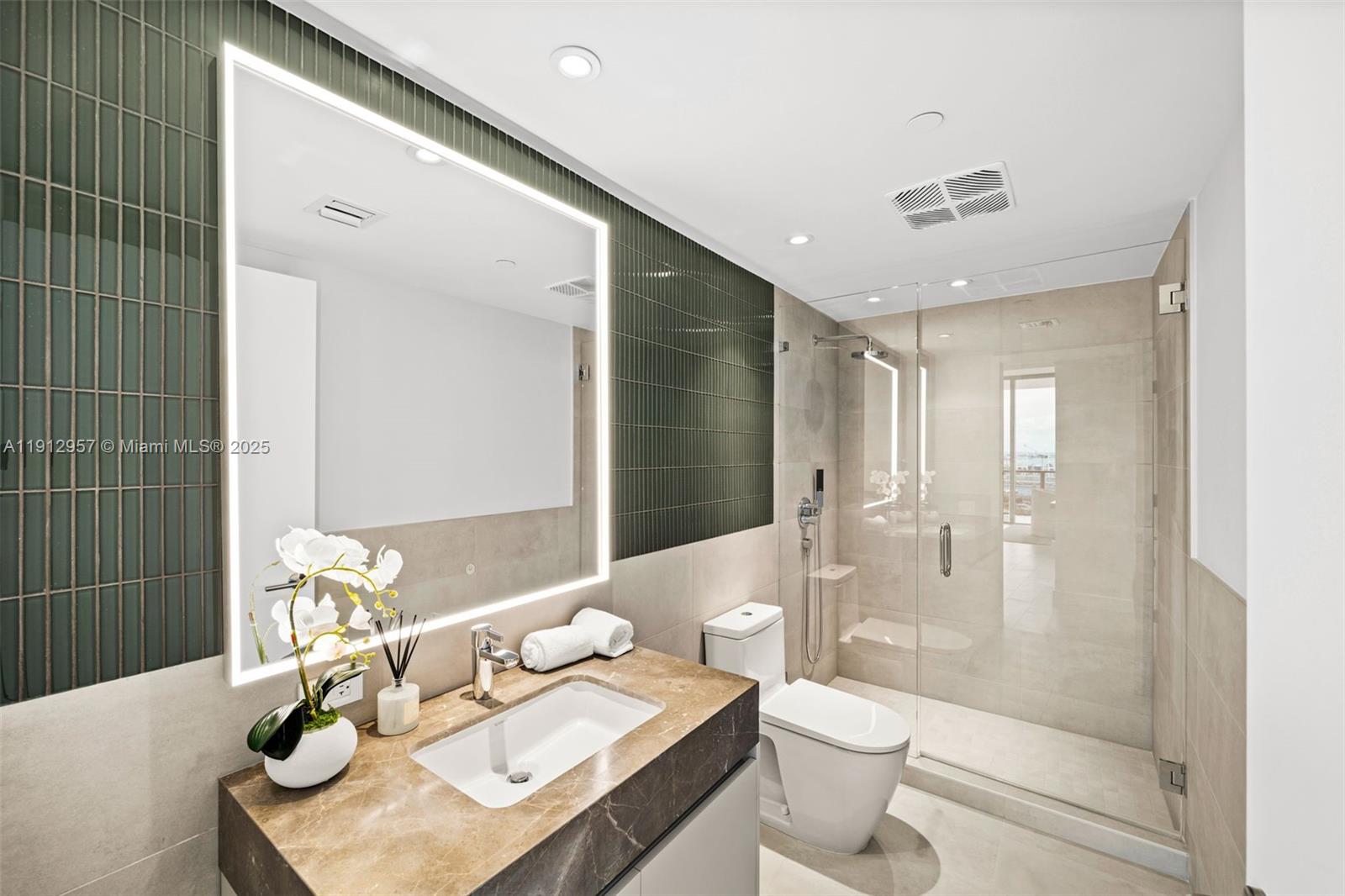 500 Alton Rd #2303, Miami Beach FL 33139