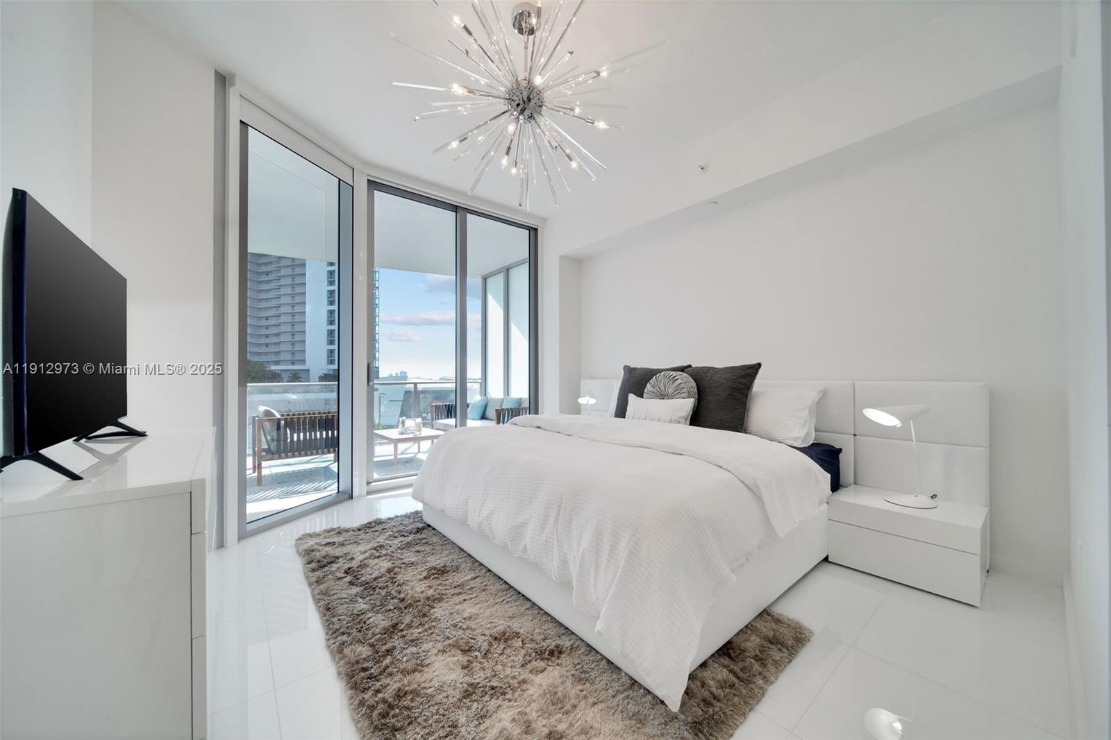 851 NE 1st Ave #1107, Miami FL 33132