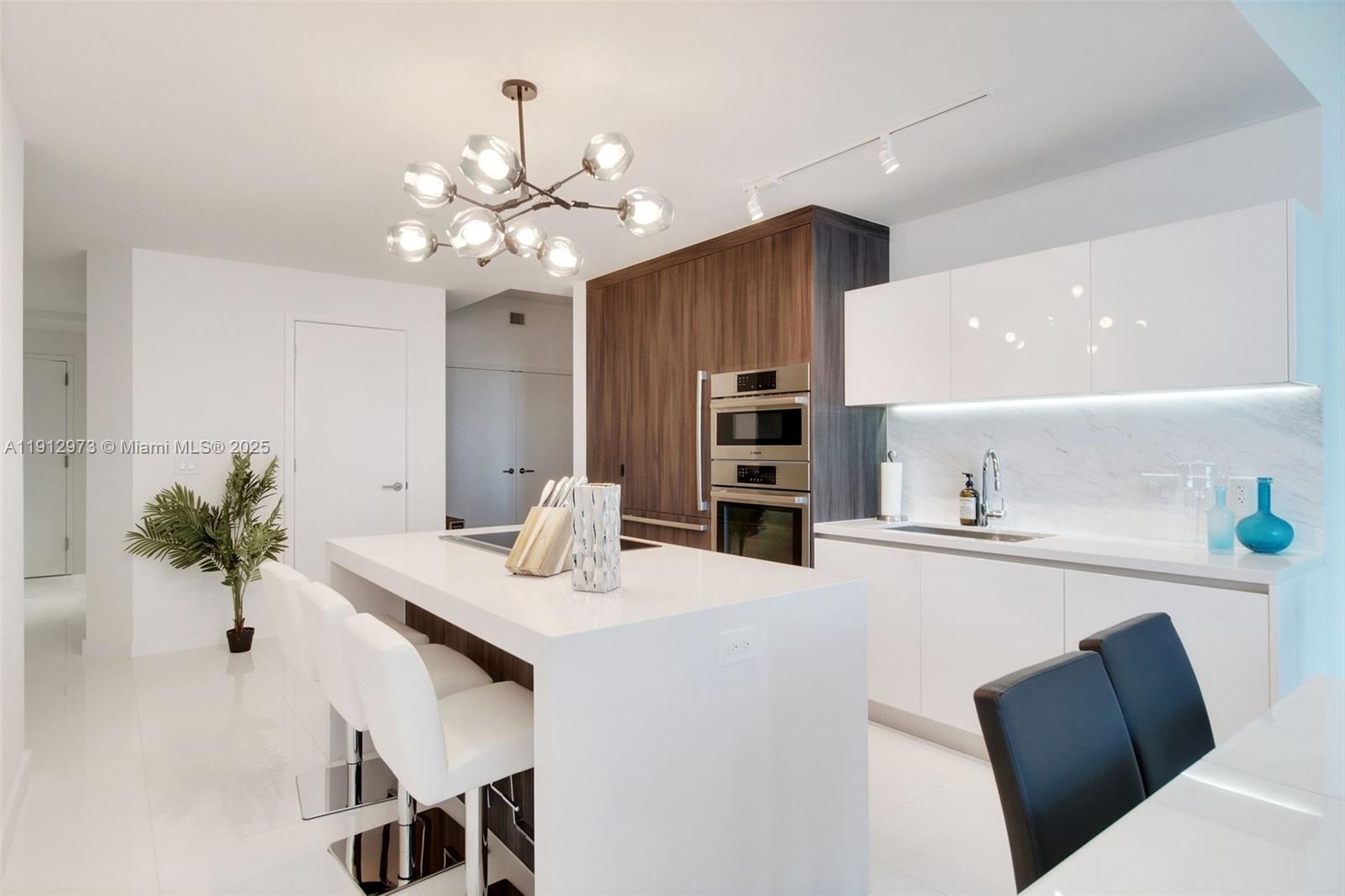 851 NE 1st Ave #1107, Miami FL 33132