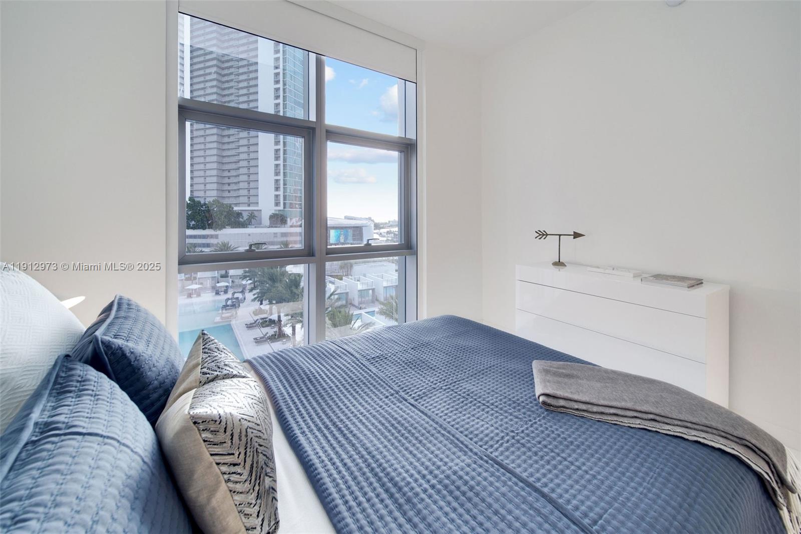 851 NE 1st Ave #1107, Miami FL 33132