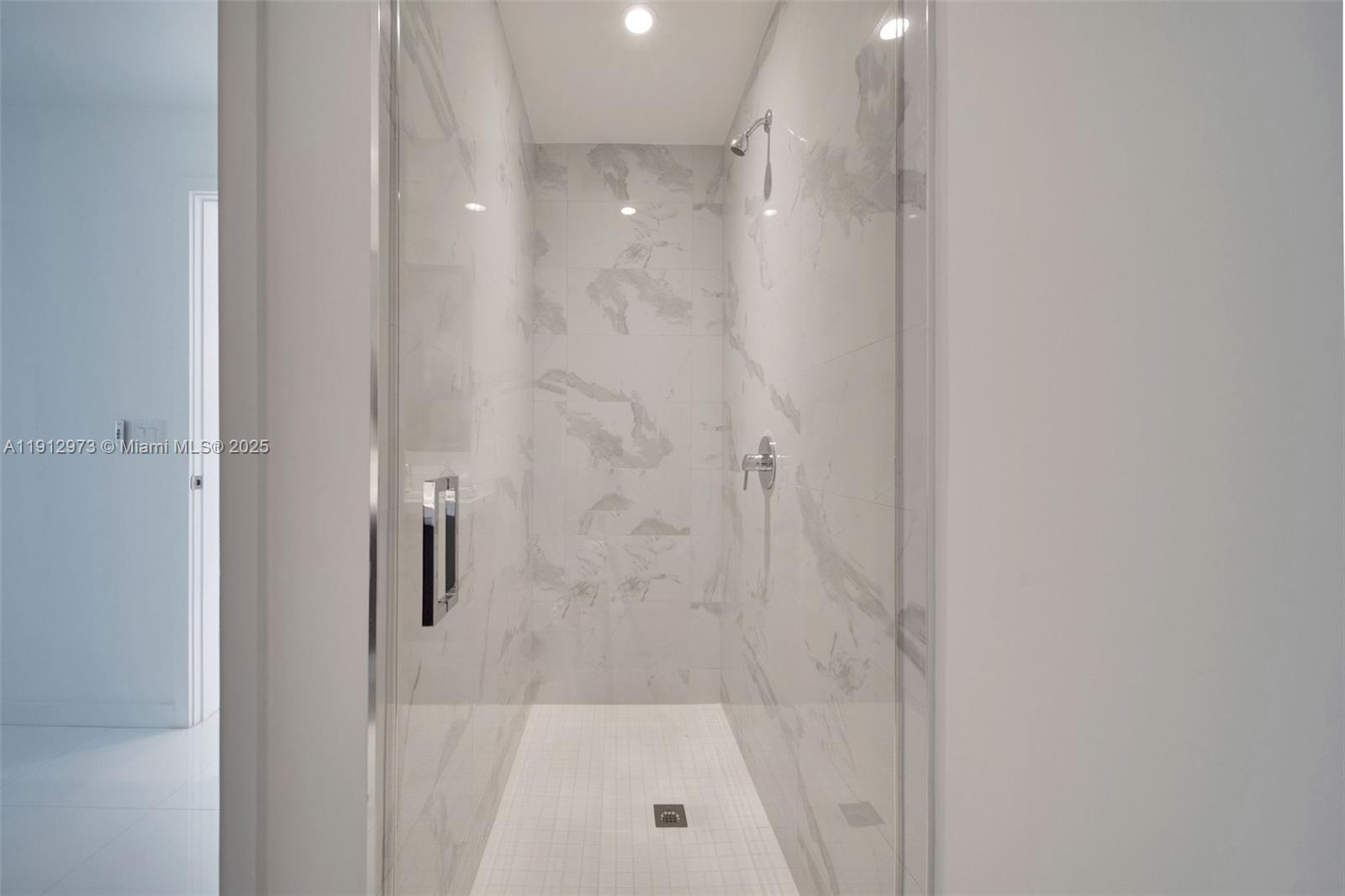 851 NE 1st Ave #1107, Miami FL 33132
