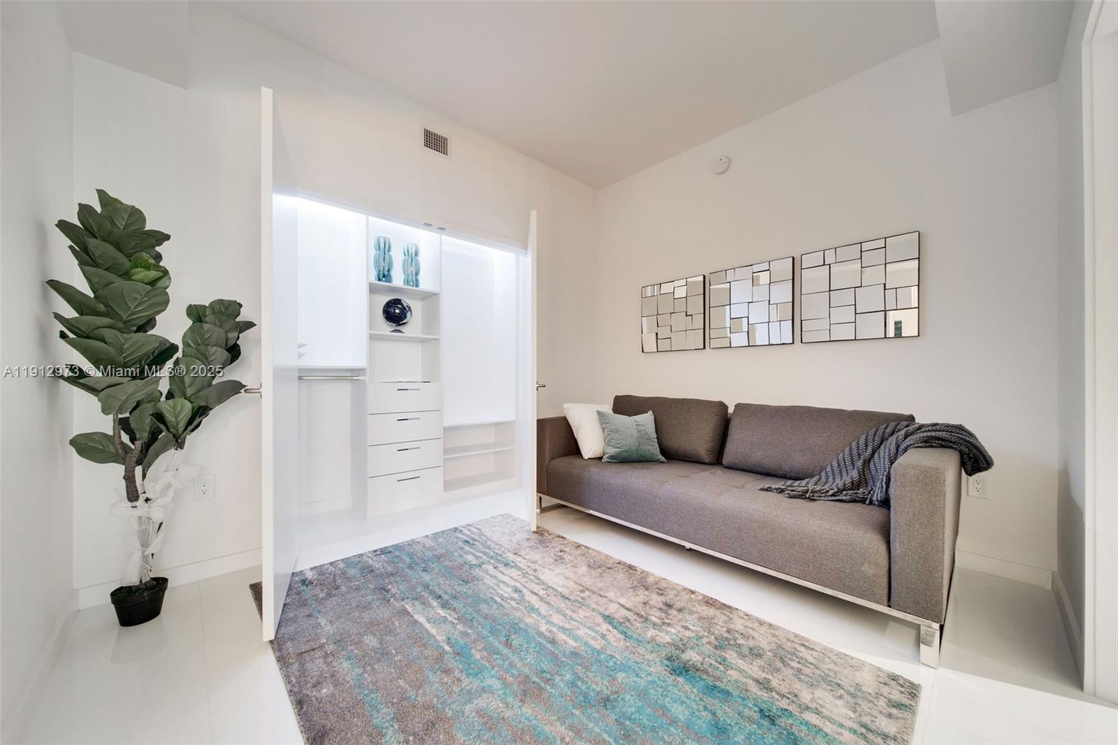 851 NE 1st Ave #1107, Miami FL 33132
