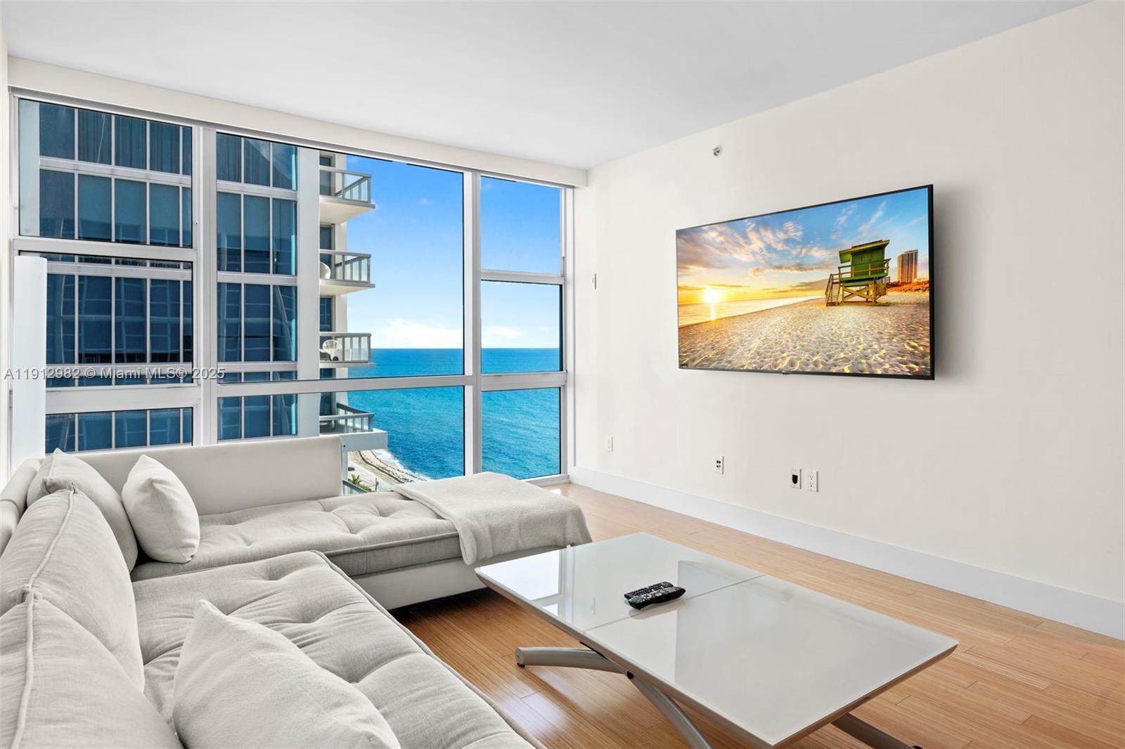 6801 Collins Ave #Door 1409(1401), Miami Beach FL 33141