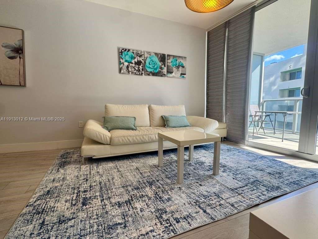 488 NE 18th St #3208, Miami FL 33132