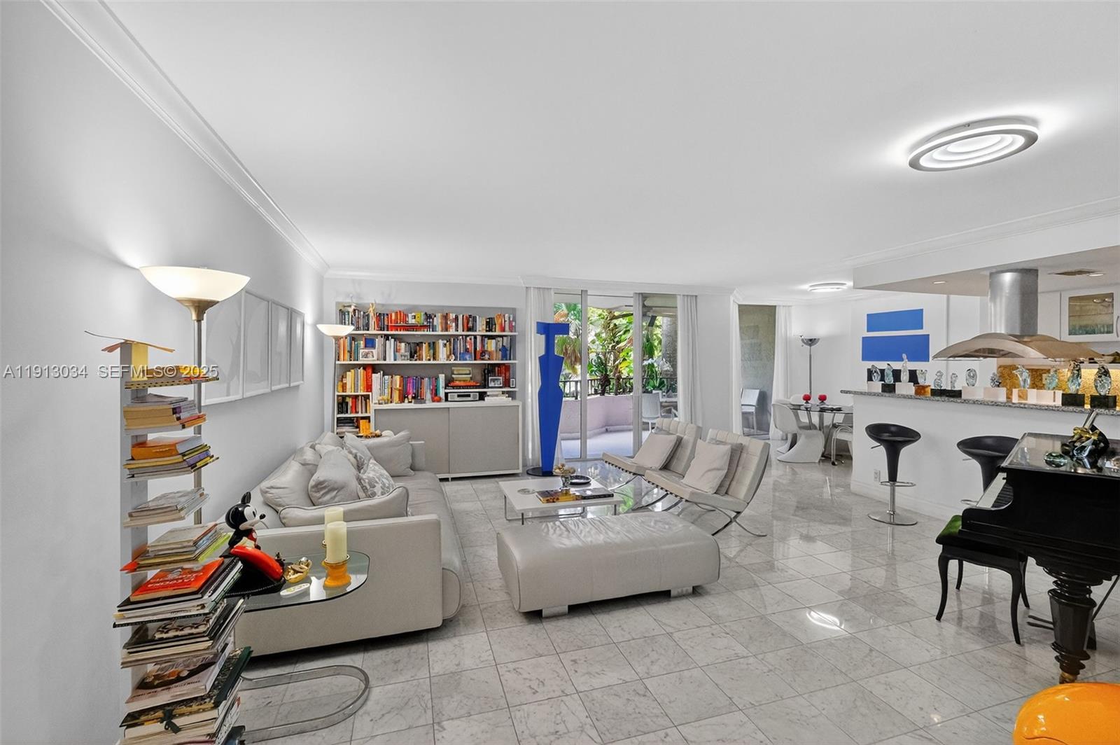 181 Crandon Blvd #106, Key Biscayne FL 33149