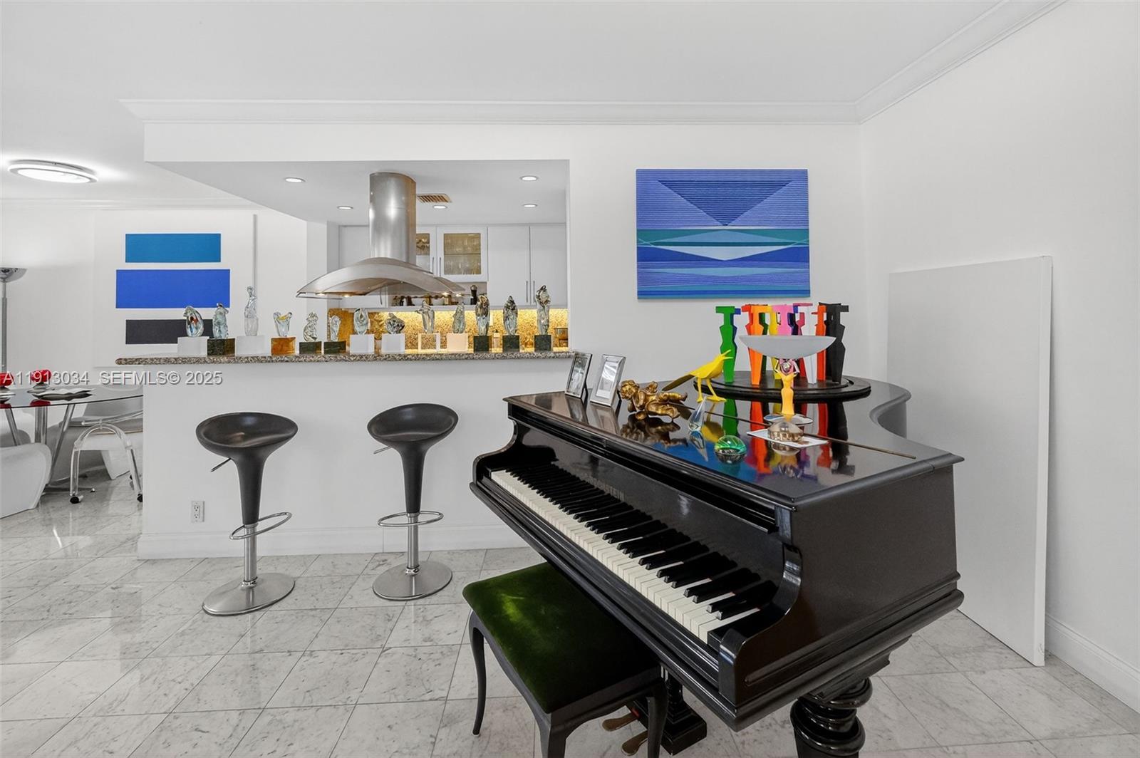 181 Crandon Blvd #106, Key Biscayne FL 33149