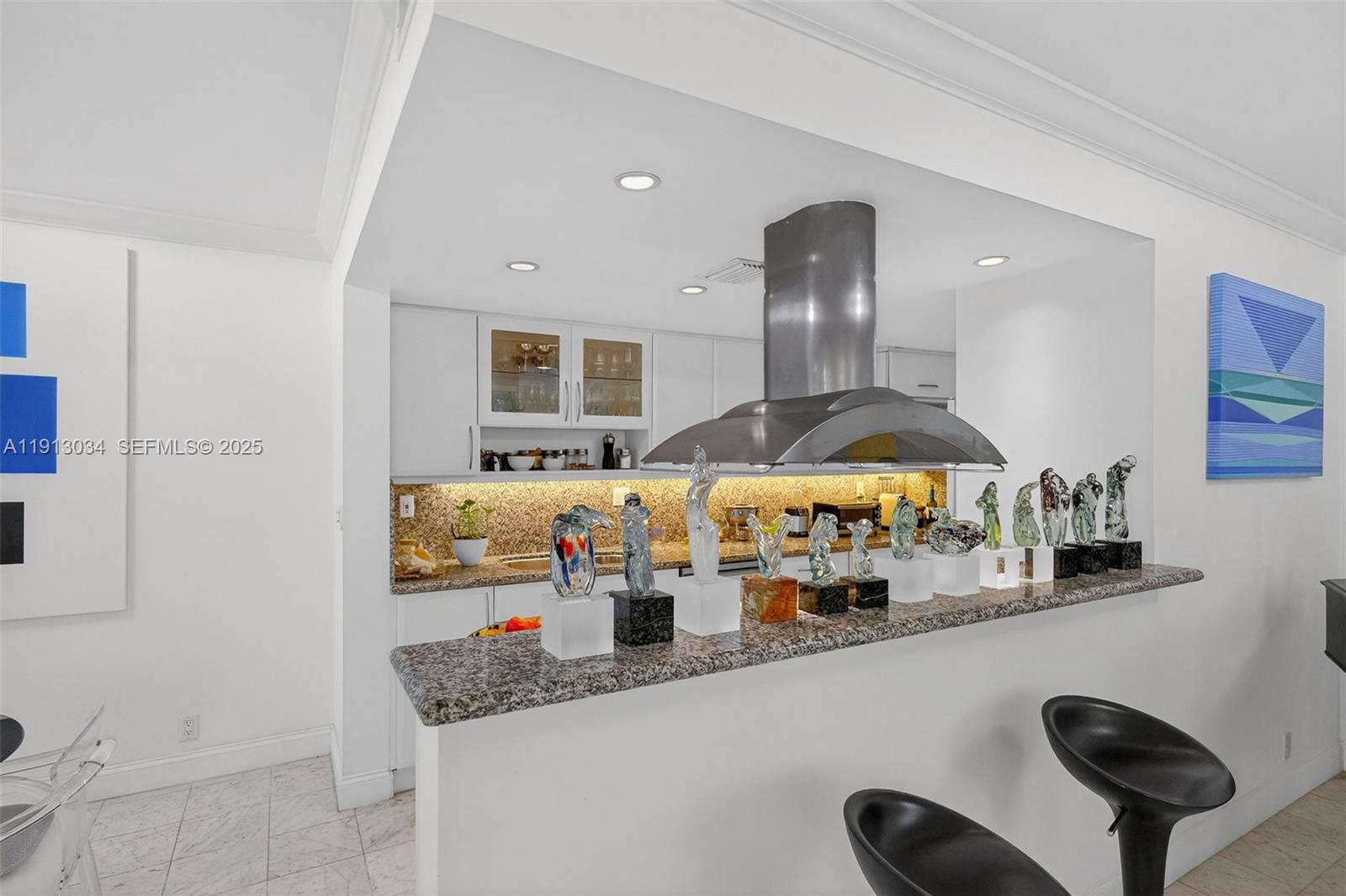 181 Crandon Blvd #106, Key Biscayne FL 33149