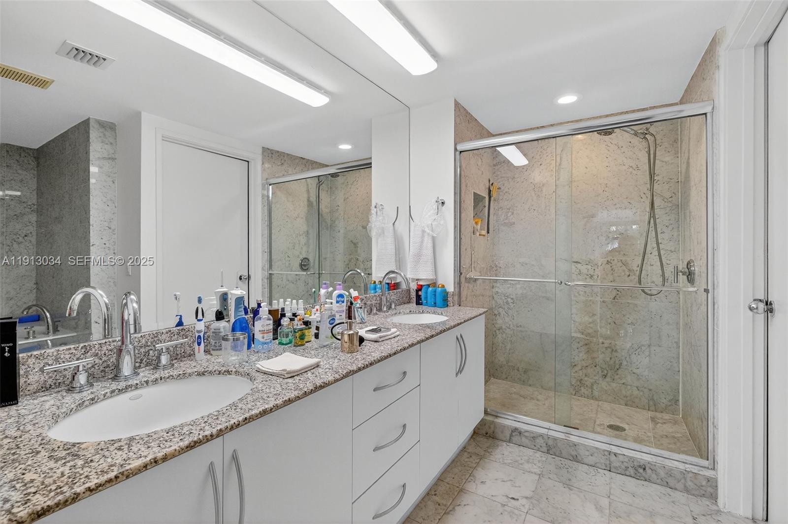 181 Crandon Blvd #106, Key Biscayne FL 33149
