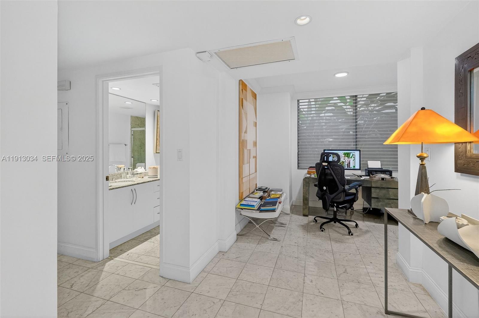 181 Crandon Blvd #106, Key Biscayne FL 33149