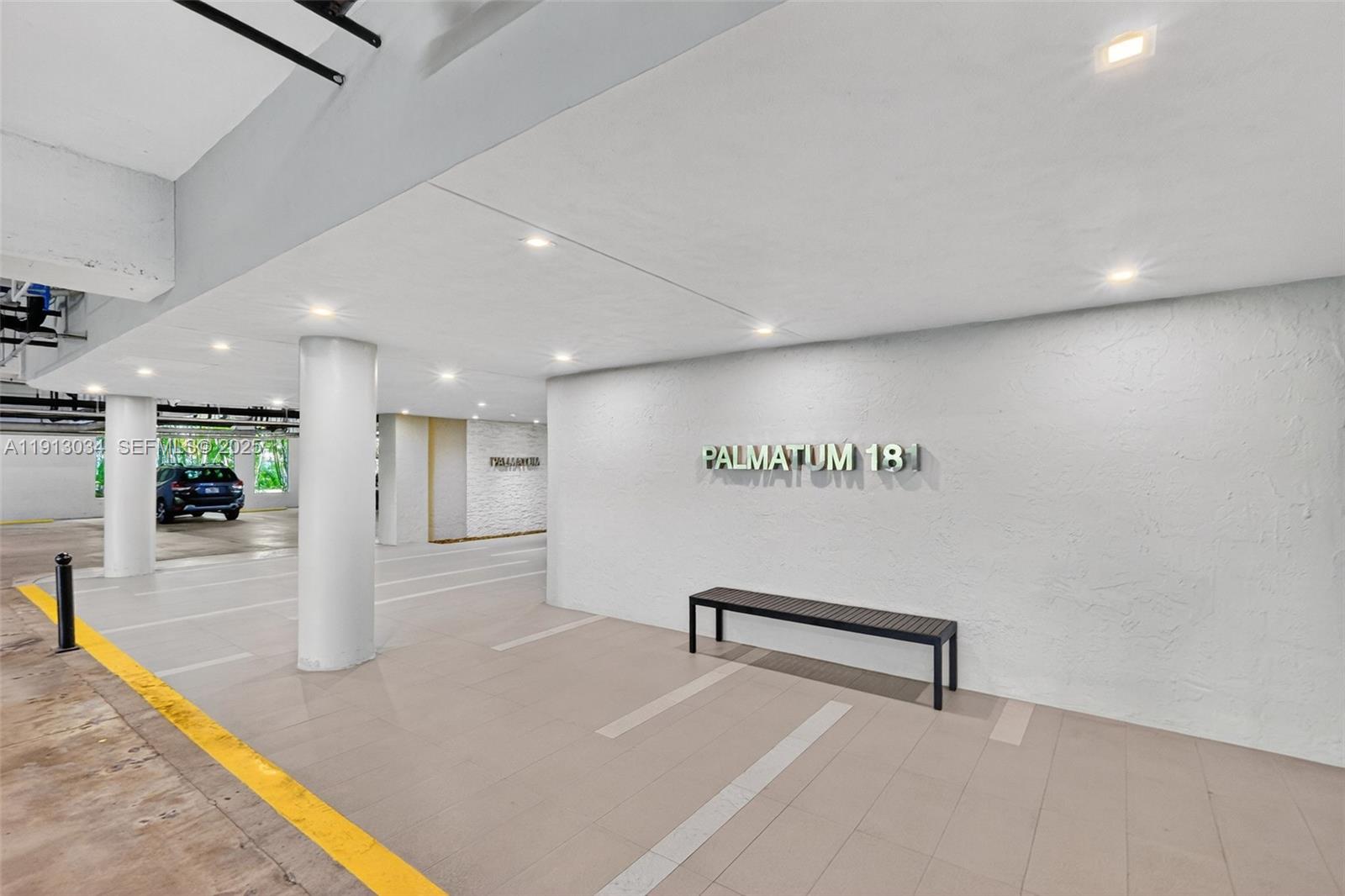 181 Crandon Blvd #106, Key Biscayne FL 33149