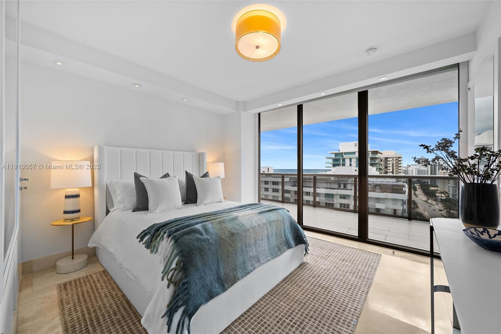 5875 Collins Ave #1908, Miami Beach FL 33140