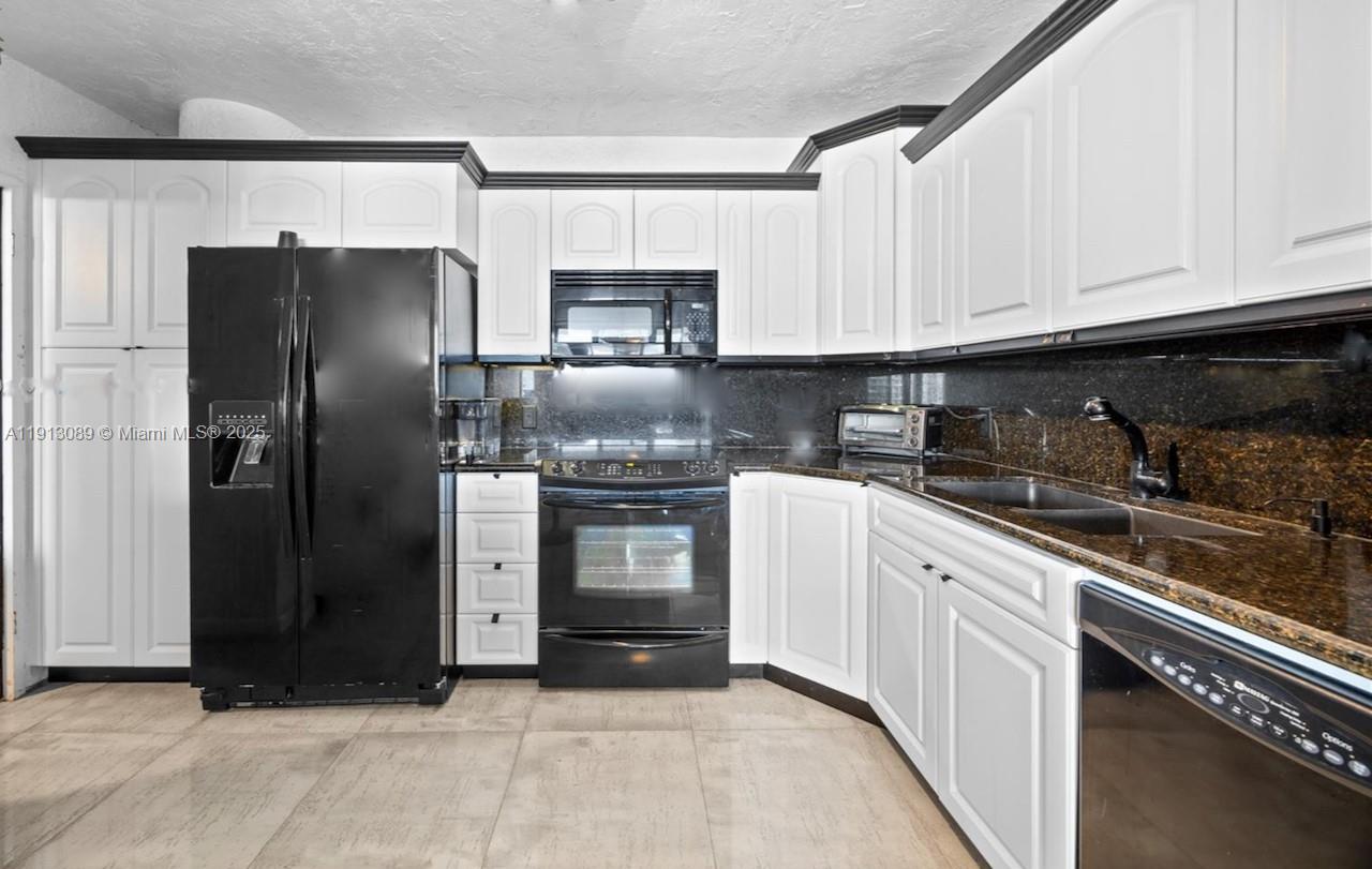 900 Bay Dr #624-622-620, Miami Beach FL 33141