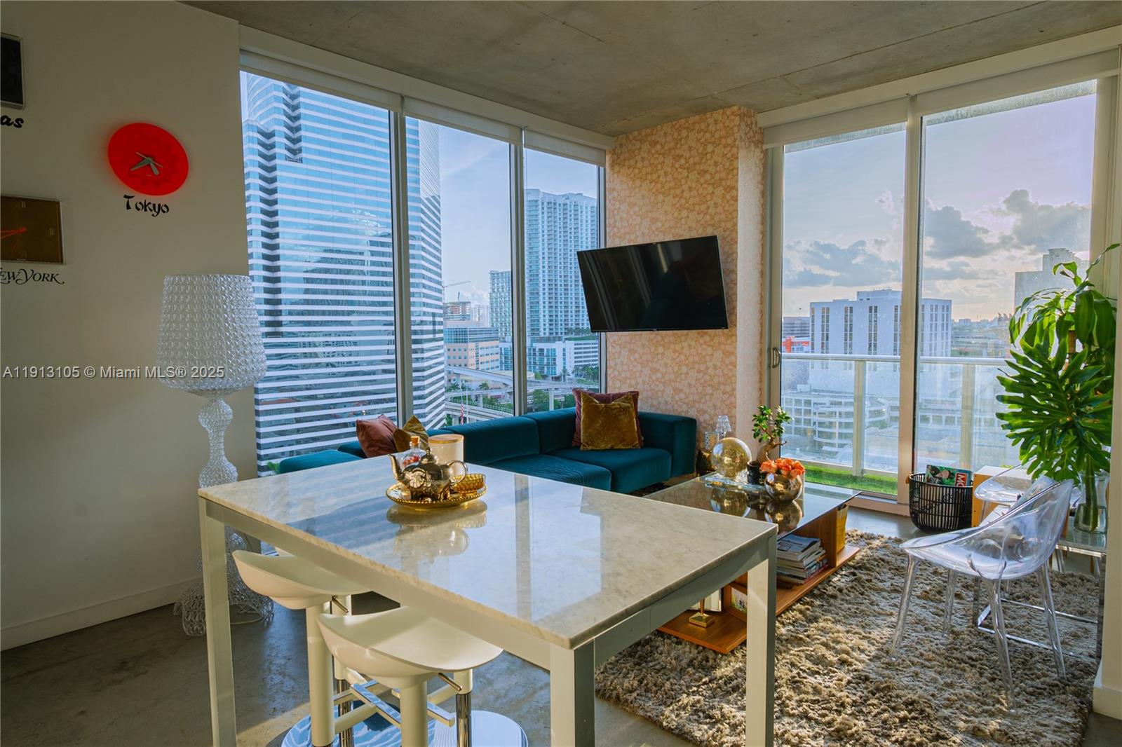 151 SE 1st St #1611, Miami FL 33131