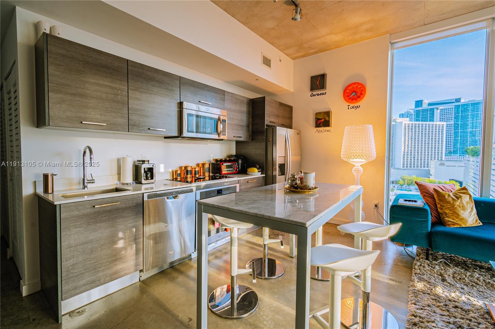 151 SE 1st St #1611, Miami FL 33131
