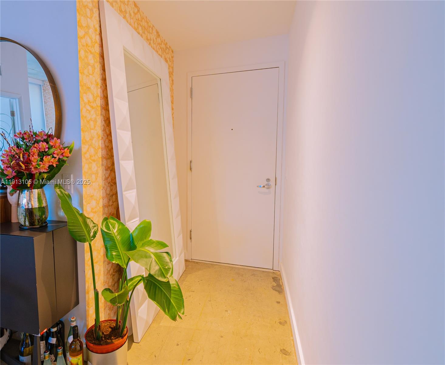 151 SE 1st St #1611, Miami FL 33131