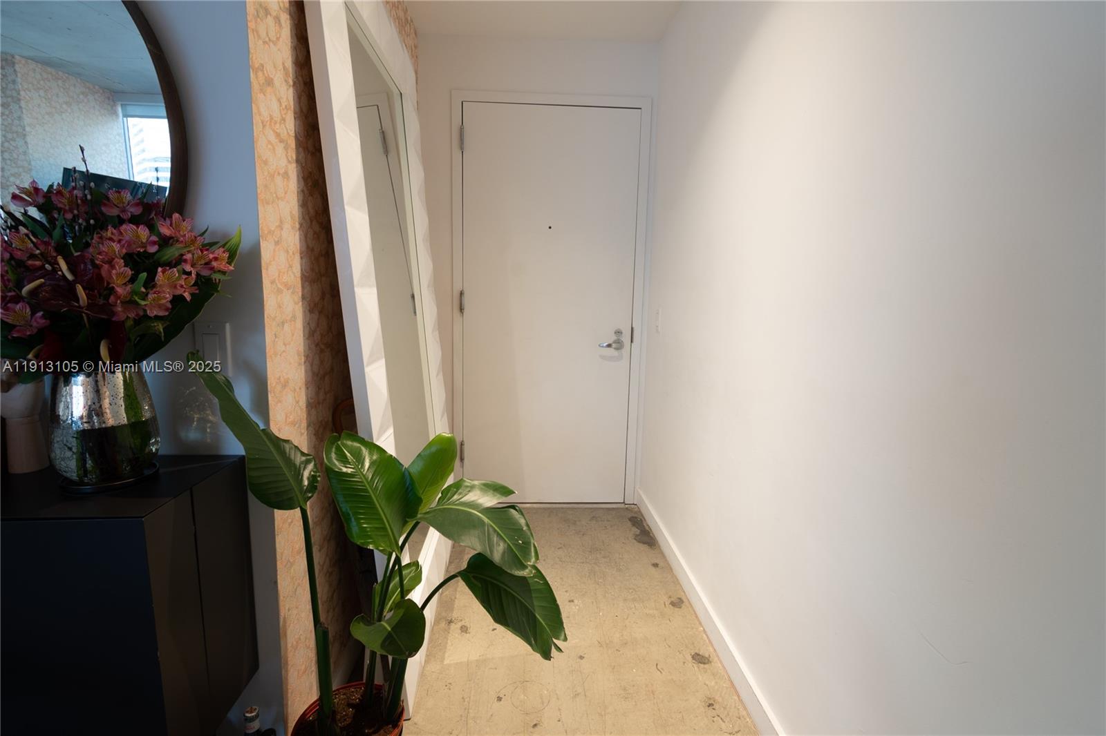 151 SE 1st St #1611, Miami FL 33131