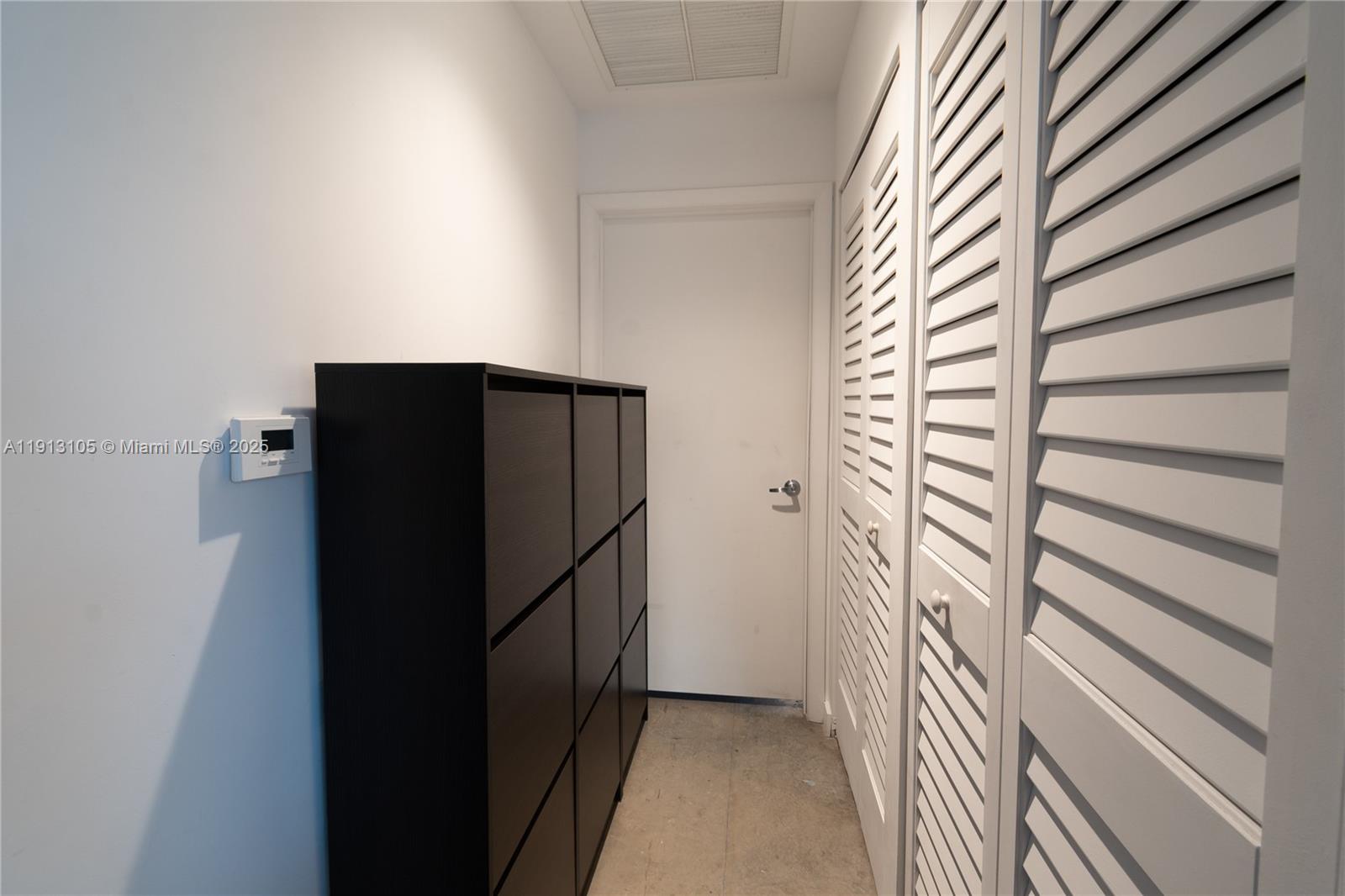 151 SE 1st St #1611, Miami FL 33131
