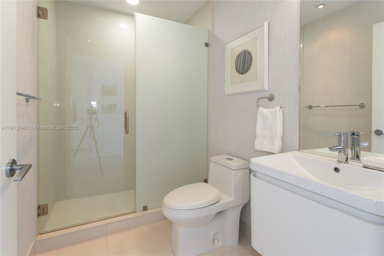 2020 N Bayshore Dr #2903, Miami FL 33137