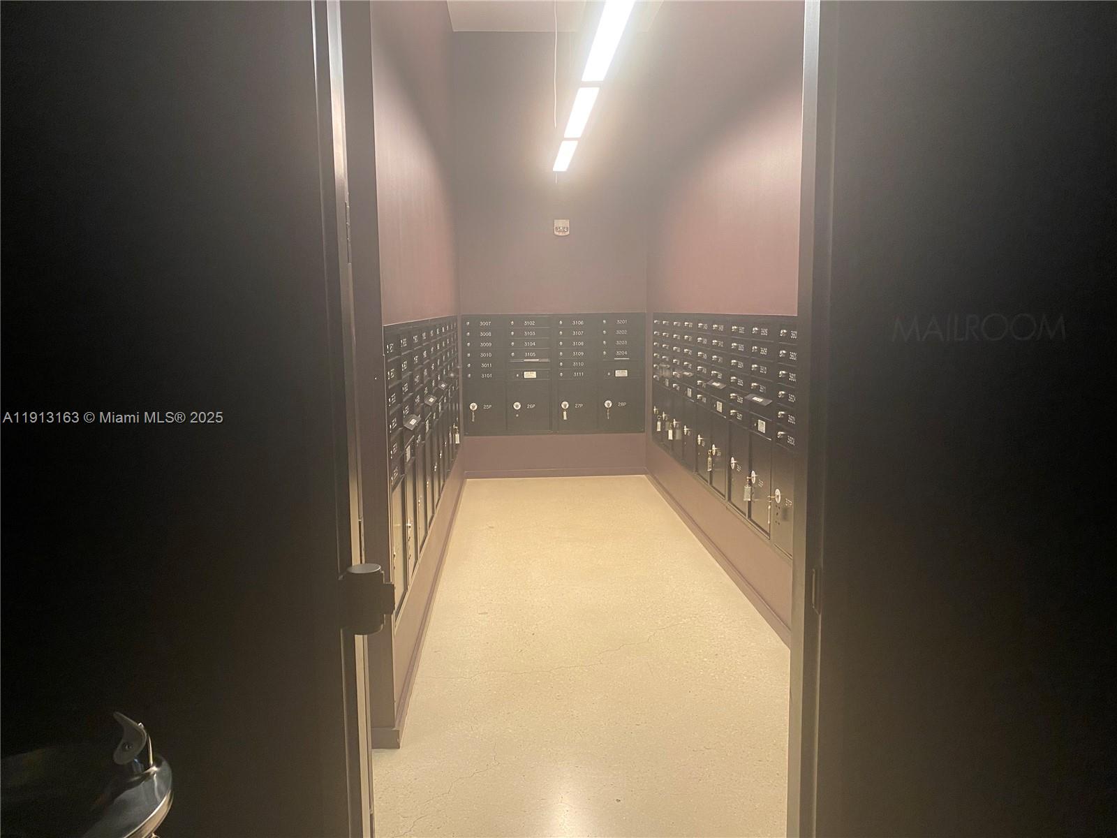 151 SE 1st St #1108, Miami FL 33131