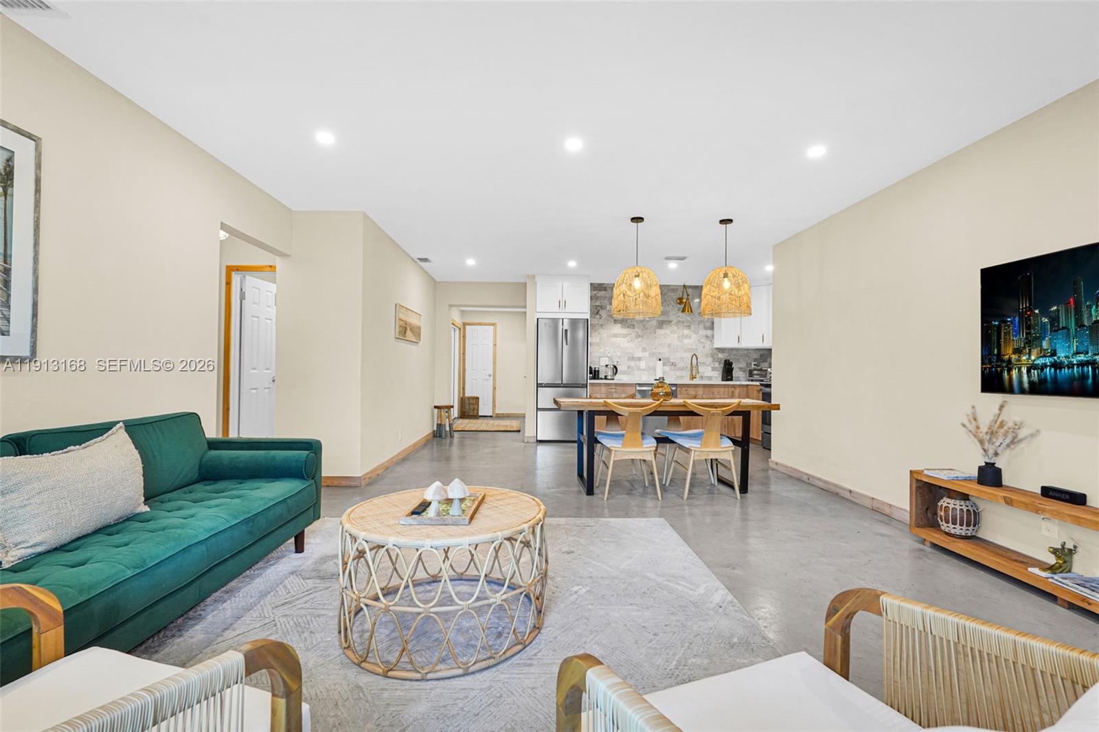 1012 NE 2nd Street, Hallandale Beach FL 33009