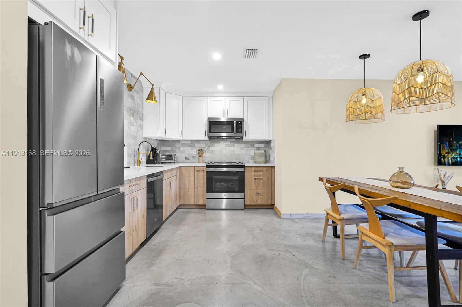 1012 NE 2nd Street, Hallandale Beach FL 33009
