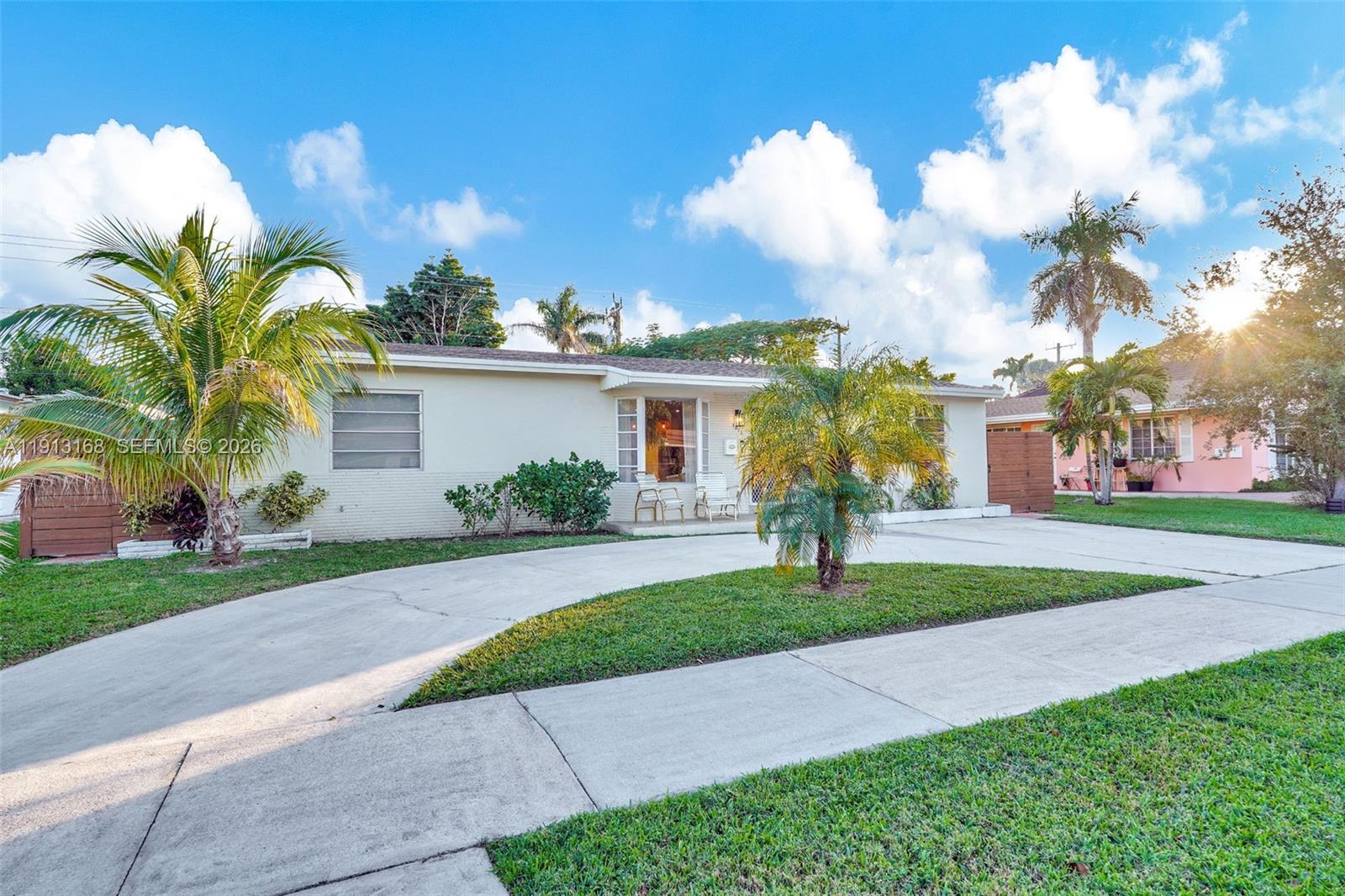 1012 NE 2nd Street, Hallandale Beach FL 33009