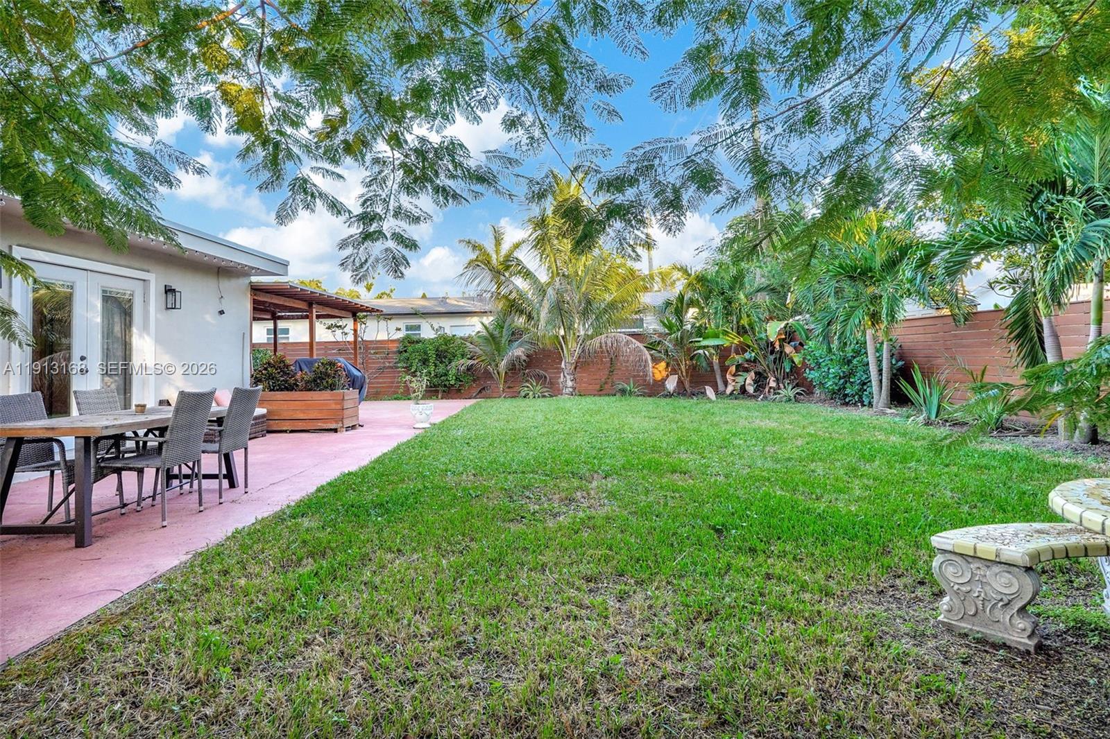 1012 NE 2nd Street, Hallandale Beach FL 33009