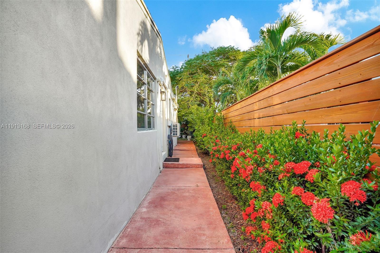 1012 NE 2nd Street, Hallandale Beach FL 33009