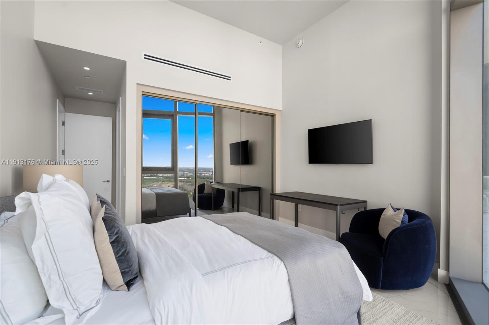 15701 Collins Ave #4701, Sunny Isles Beach FL 33160