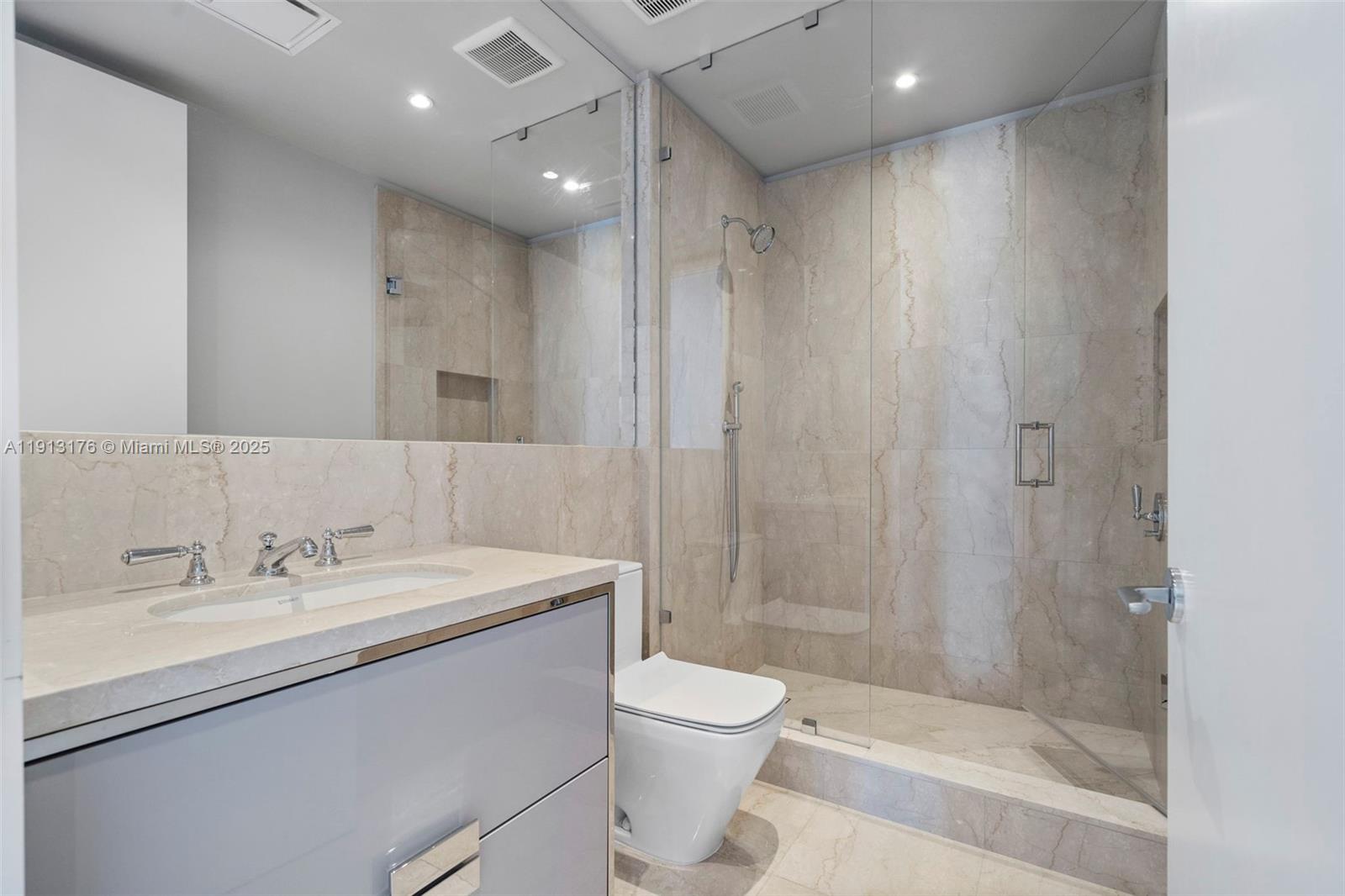 15701 Collins Ave #4701, Sunny Isles Beach FL 33160