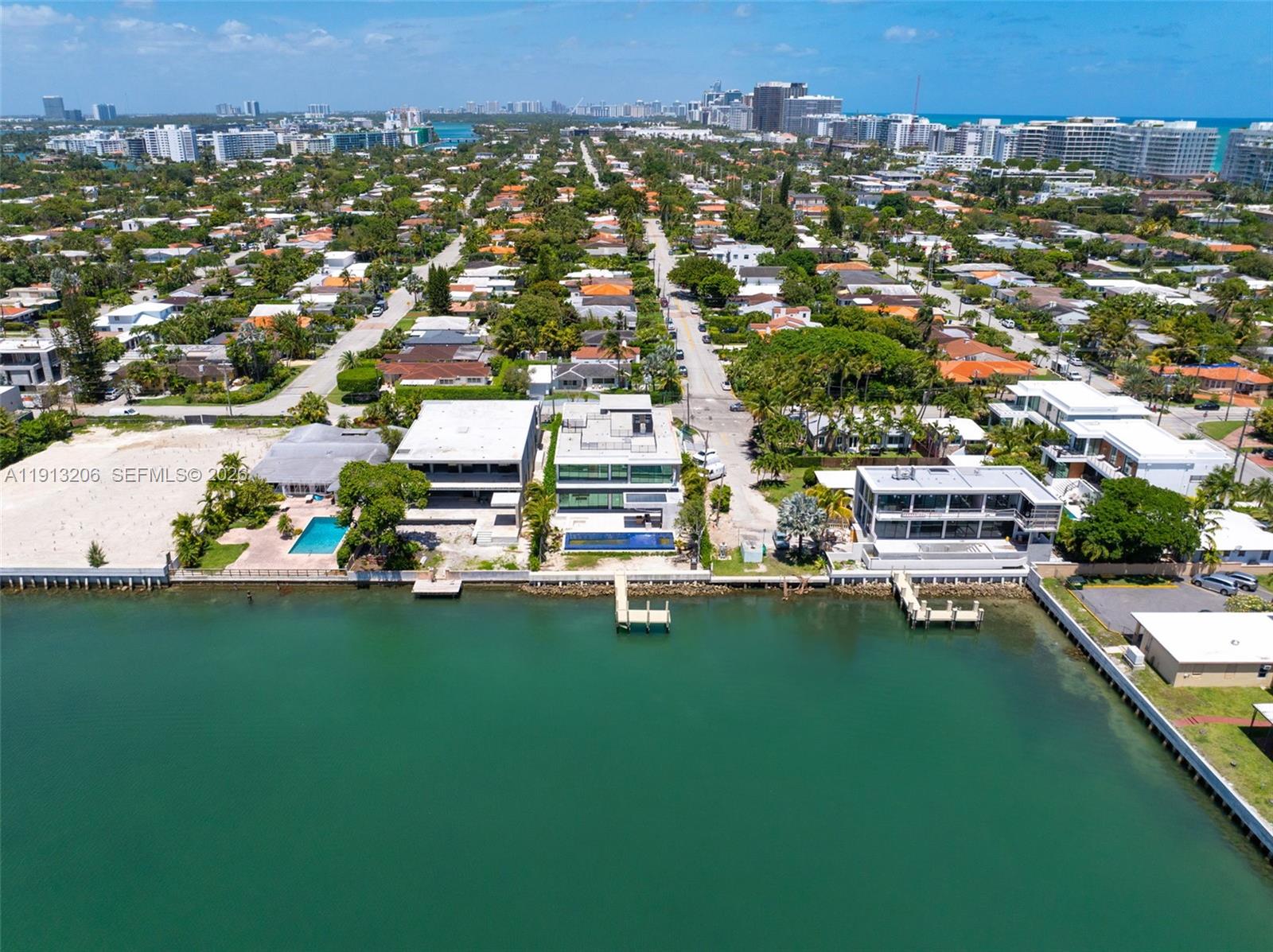 600 88th St, Surfside FL 33154