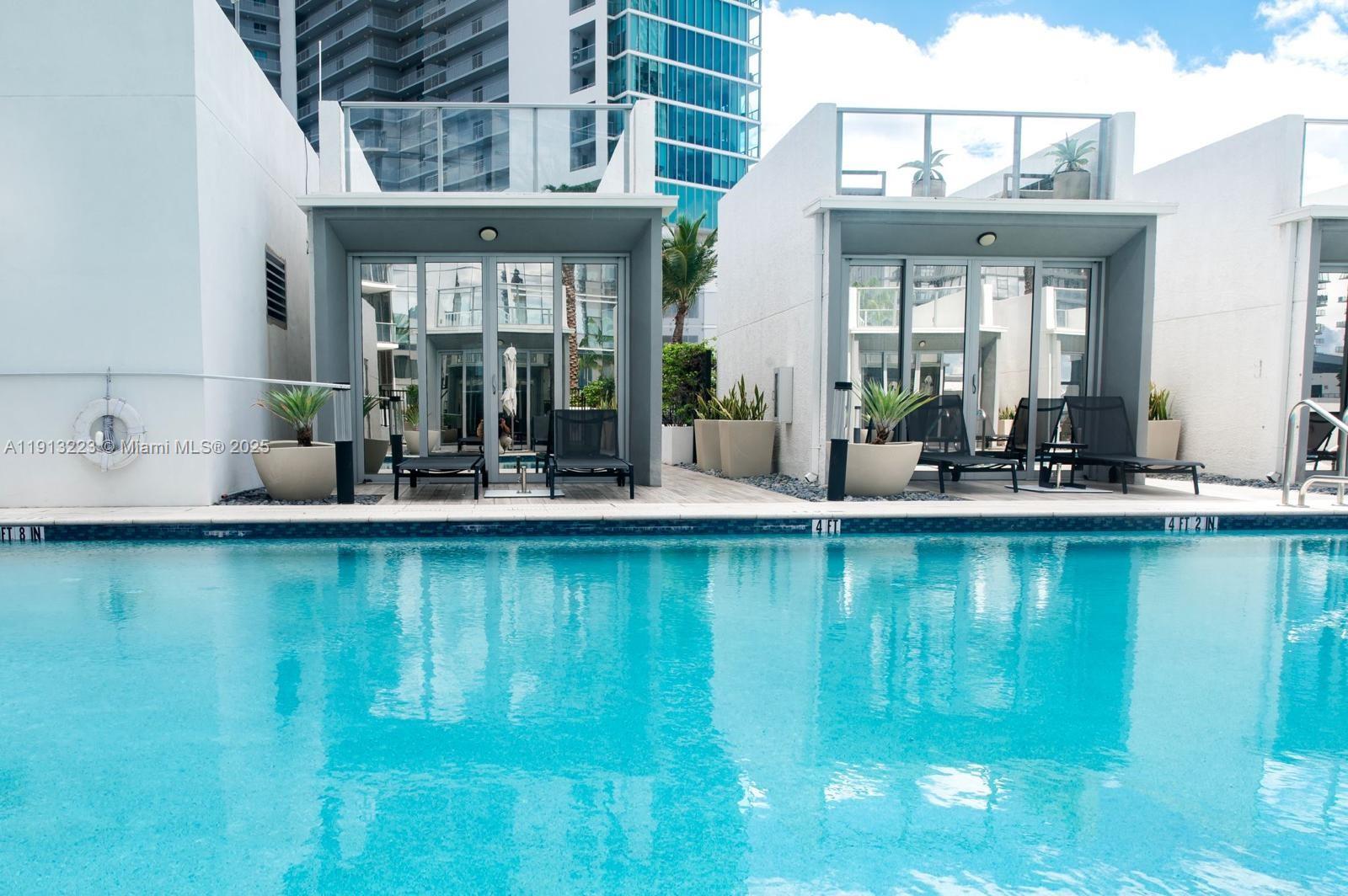 851 NE 1st Ave #1811, Miami FL 33132