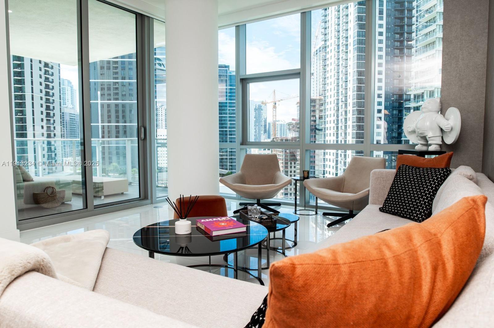 851 NE 1st Ave #1811, Miami FL 33132