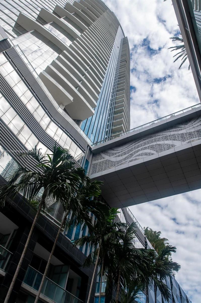851 NE 1st Ave #1811, Miami FL 33132