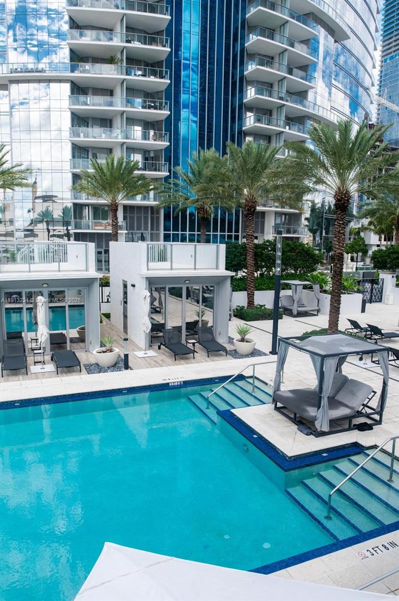 851 NE 1st Ave #1811, Miami FL 33132