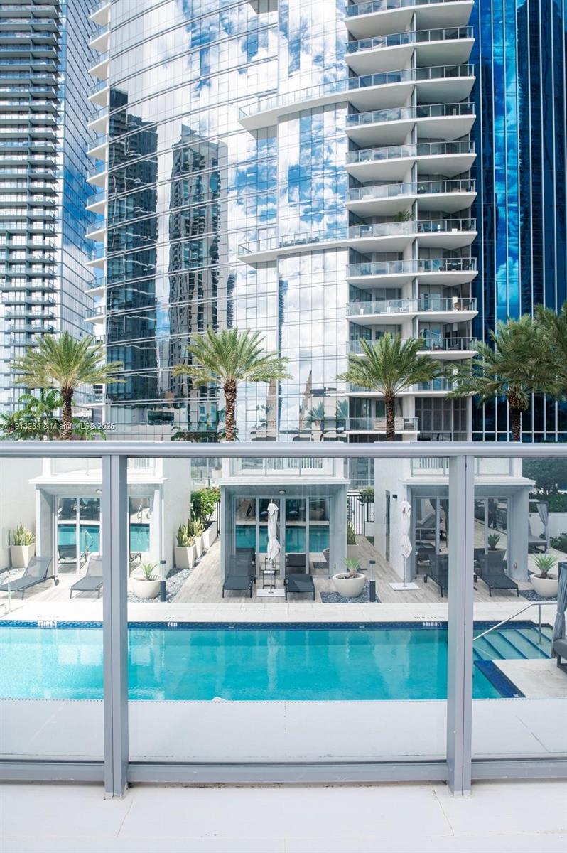 851 NE 1st Ave #1811, Miami FL 33132