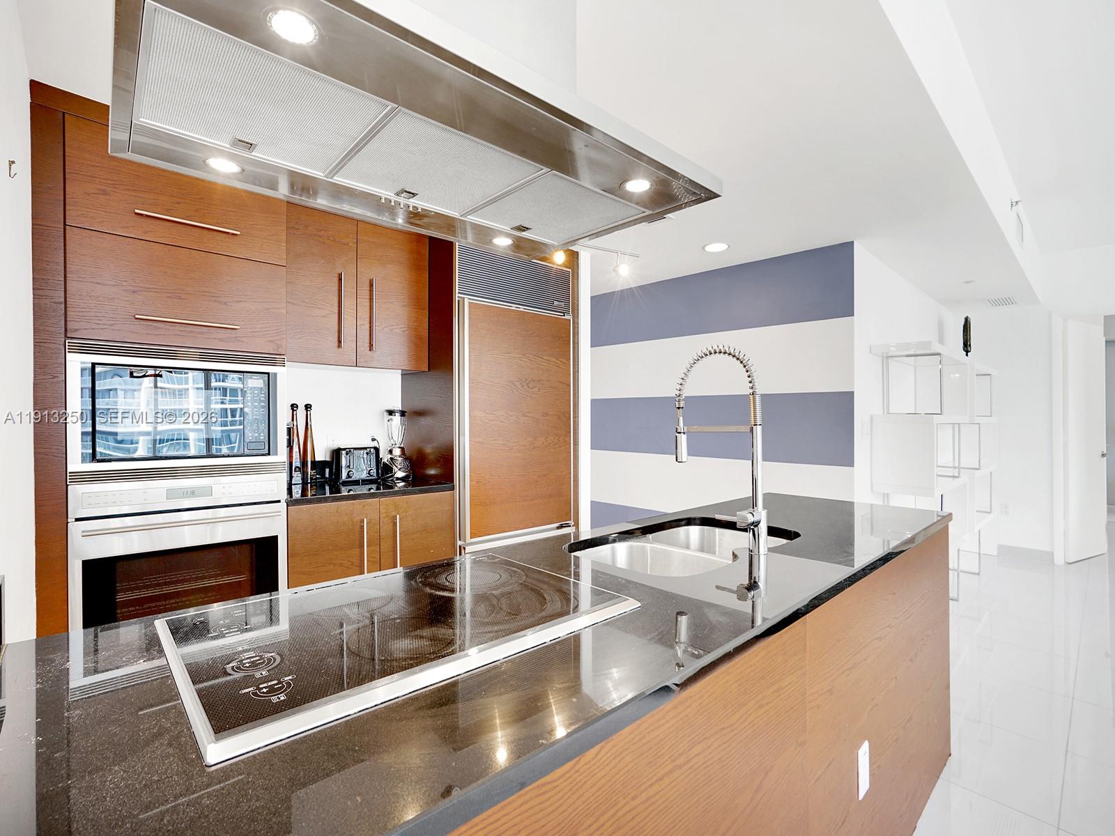 495 Brickell Ave #2504, Miami FL 33131