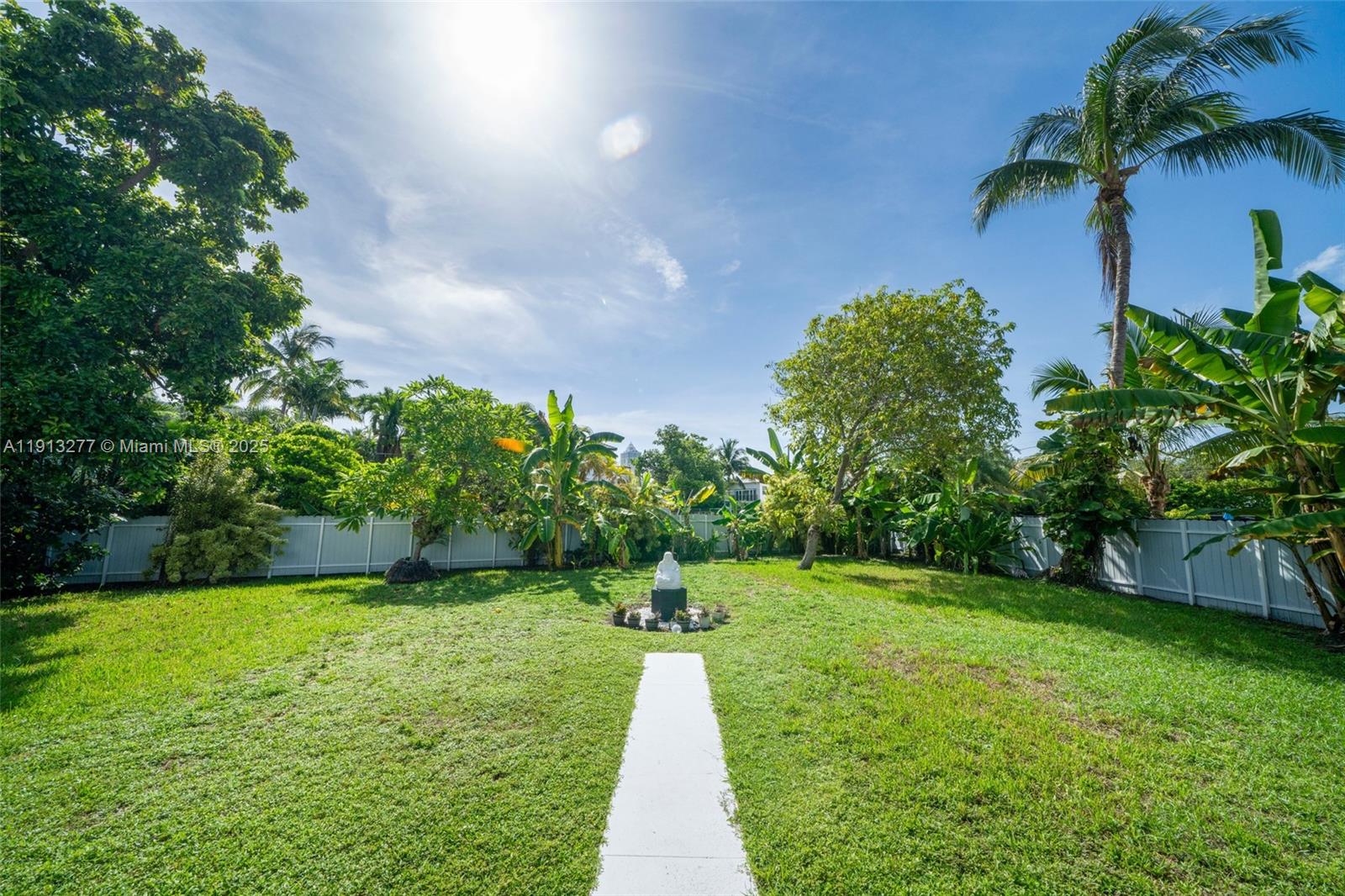 5149 Alton Rd, Miami Beach FL 33140
