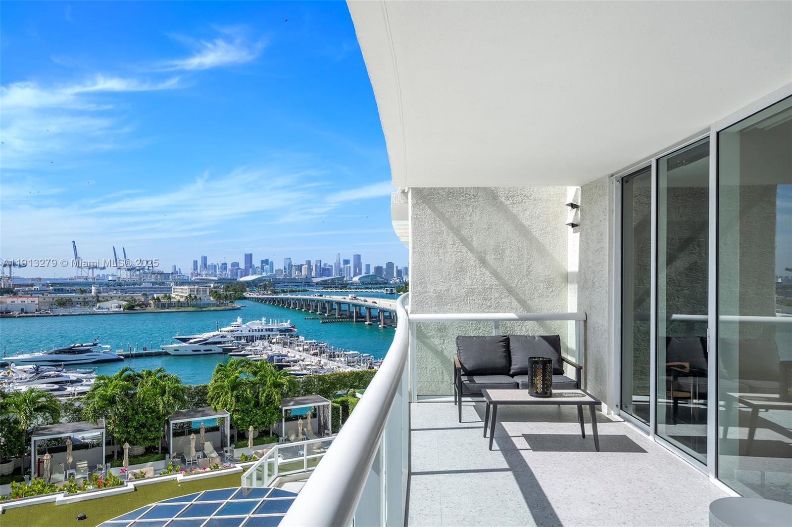 450 Alton Rd #805, Miami Beach FL 33139