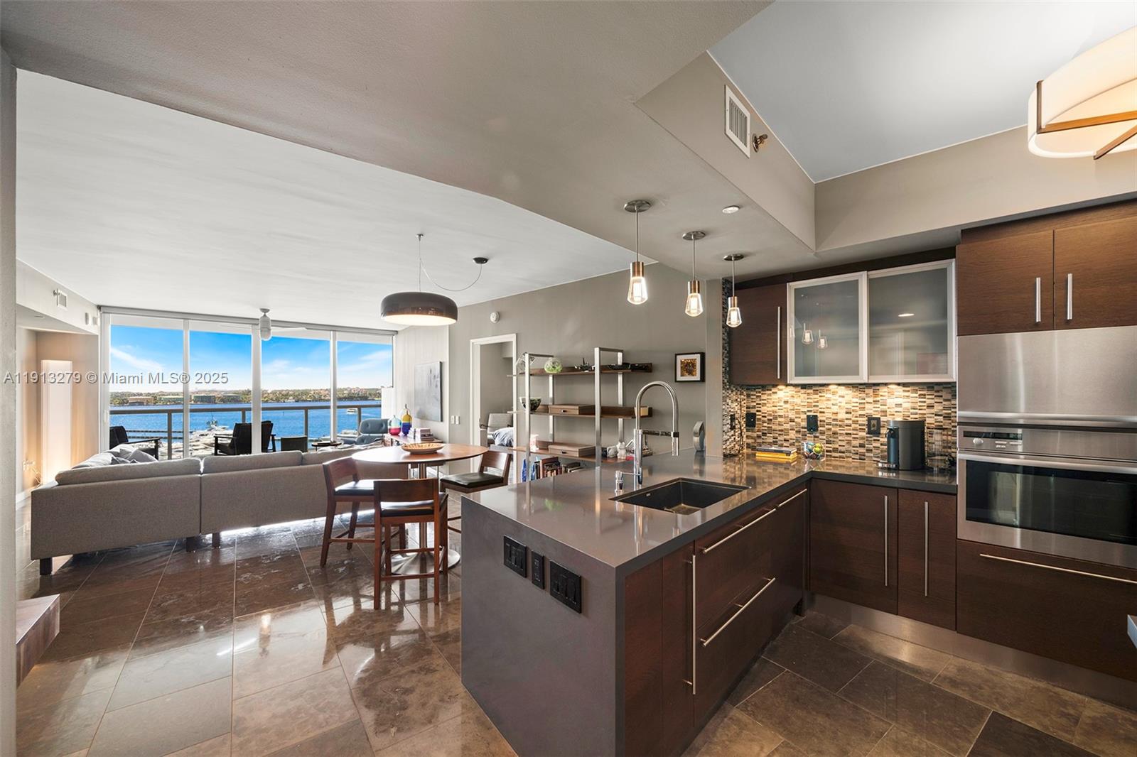 450 Alton Rd #805, Miami Beach FL 33139