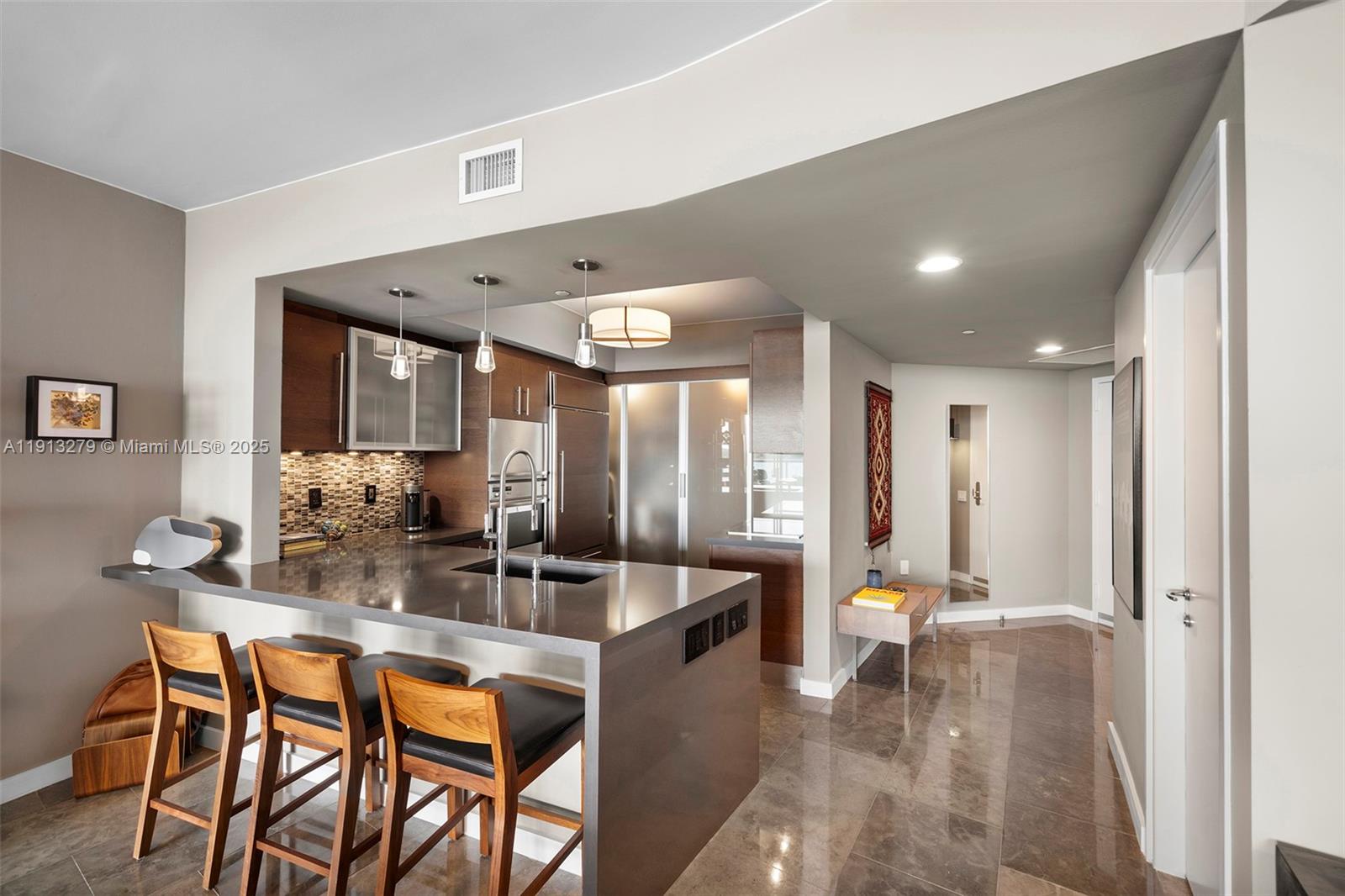 450 Alton Rd #805, Miami Beach FL 33139