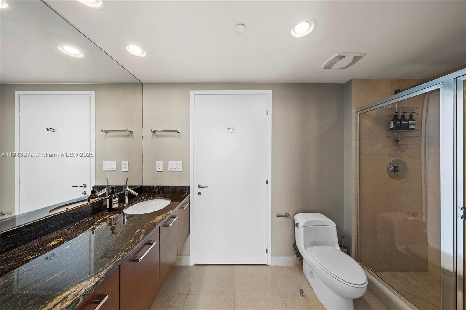 450 Alton Rd #805, Miami Beach FL 33139
