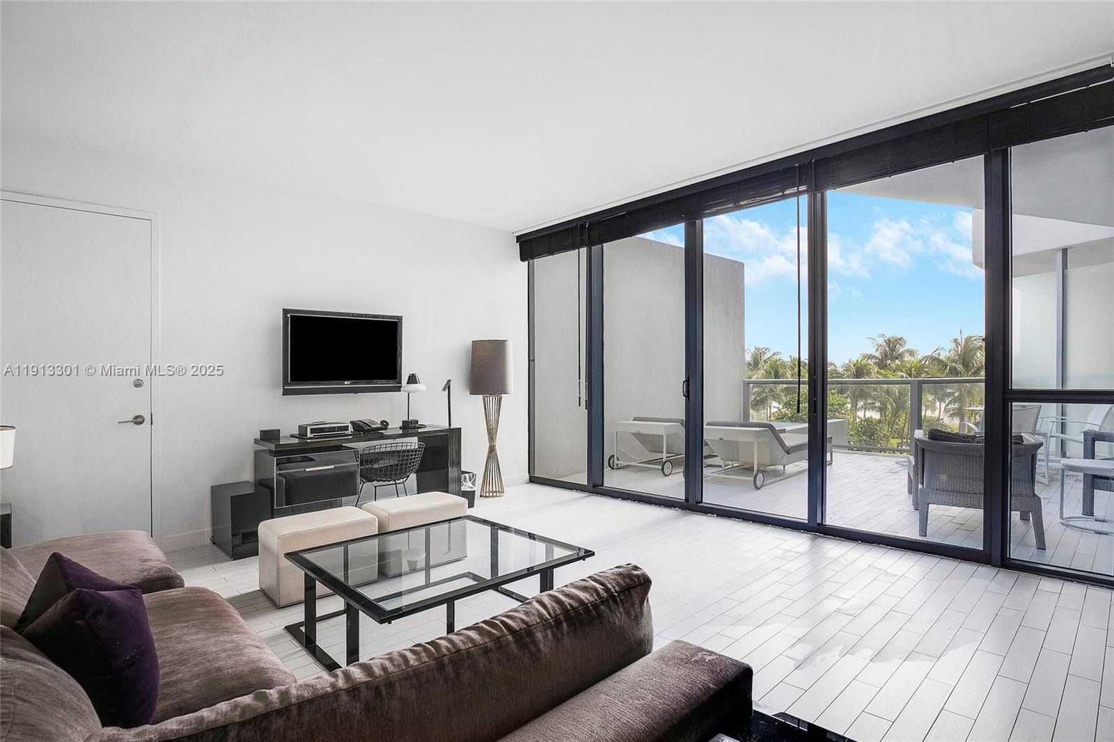2201 Collins Ave #431, Miami Beach FL 33139