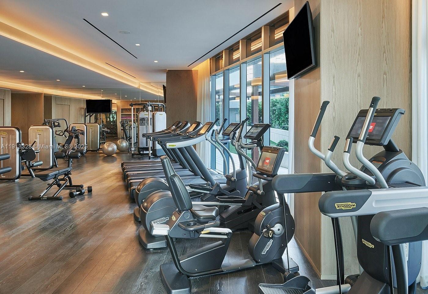 801 S Miami Ave #5002, Miami FL 33130