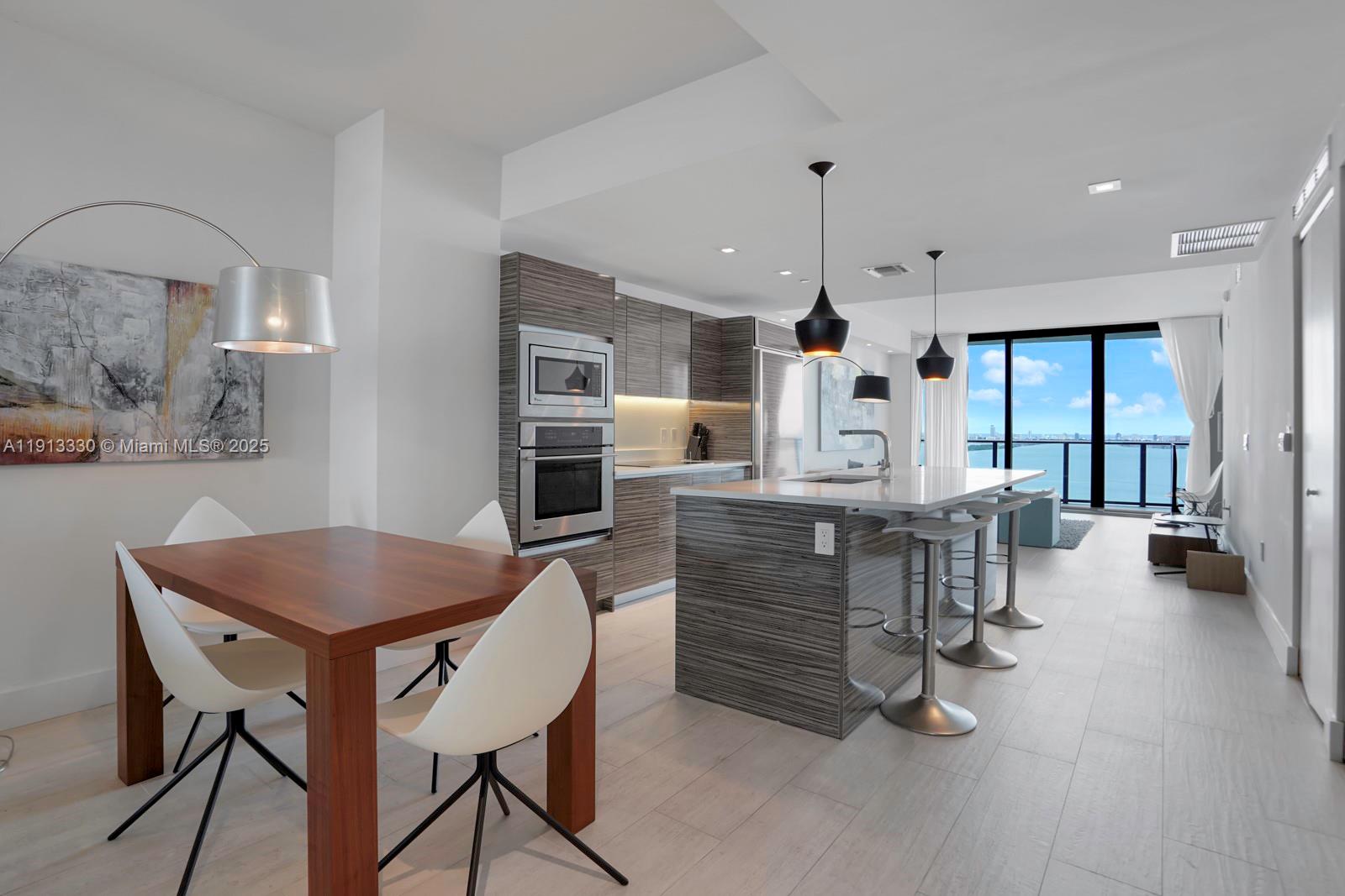 460 NE 28th St #2806, Miami FL 33137
