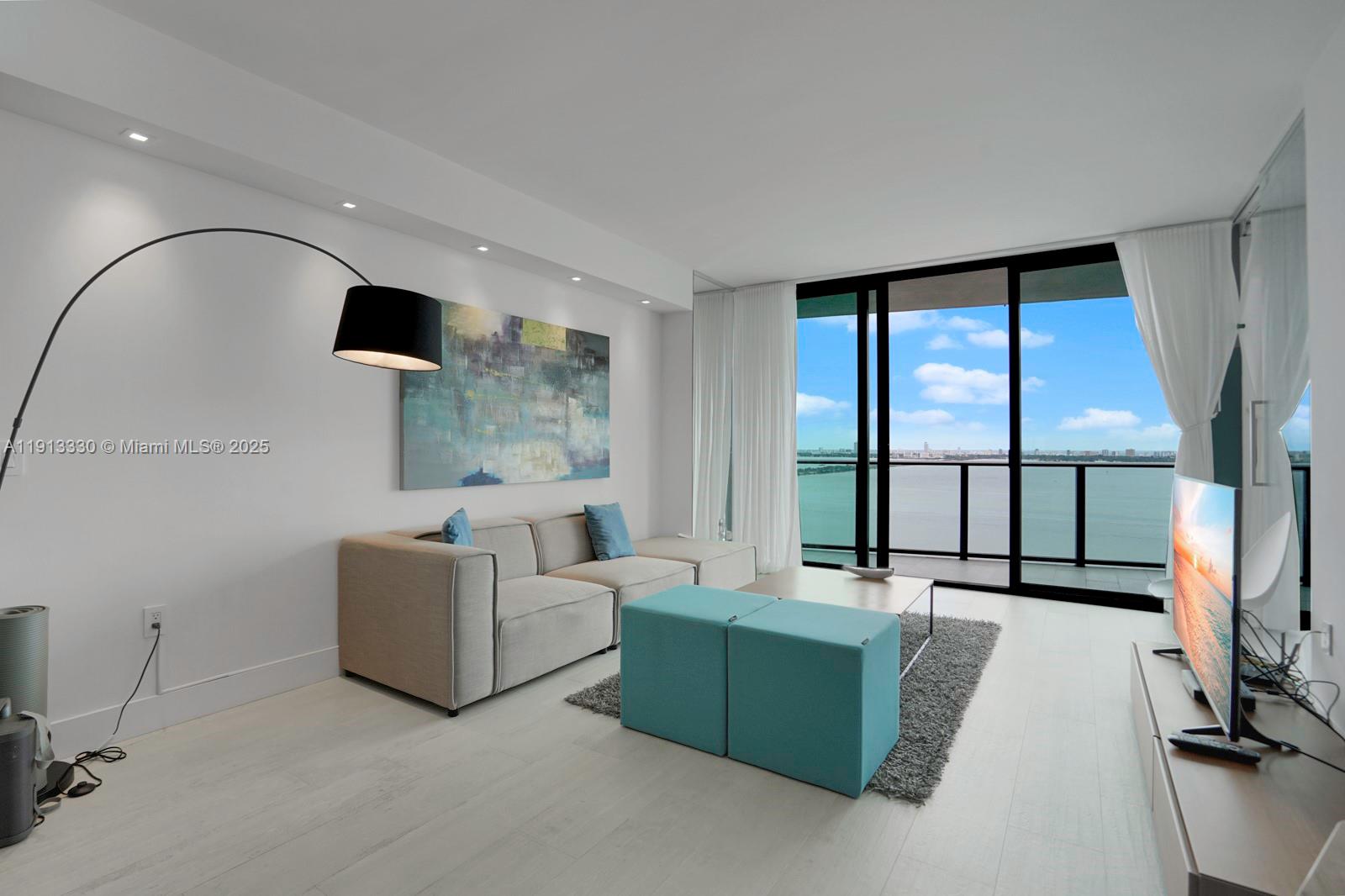 460 NE 28th St #2806, Miami FL 33137