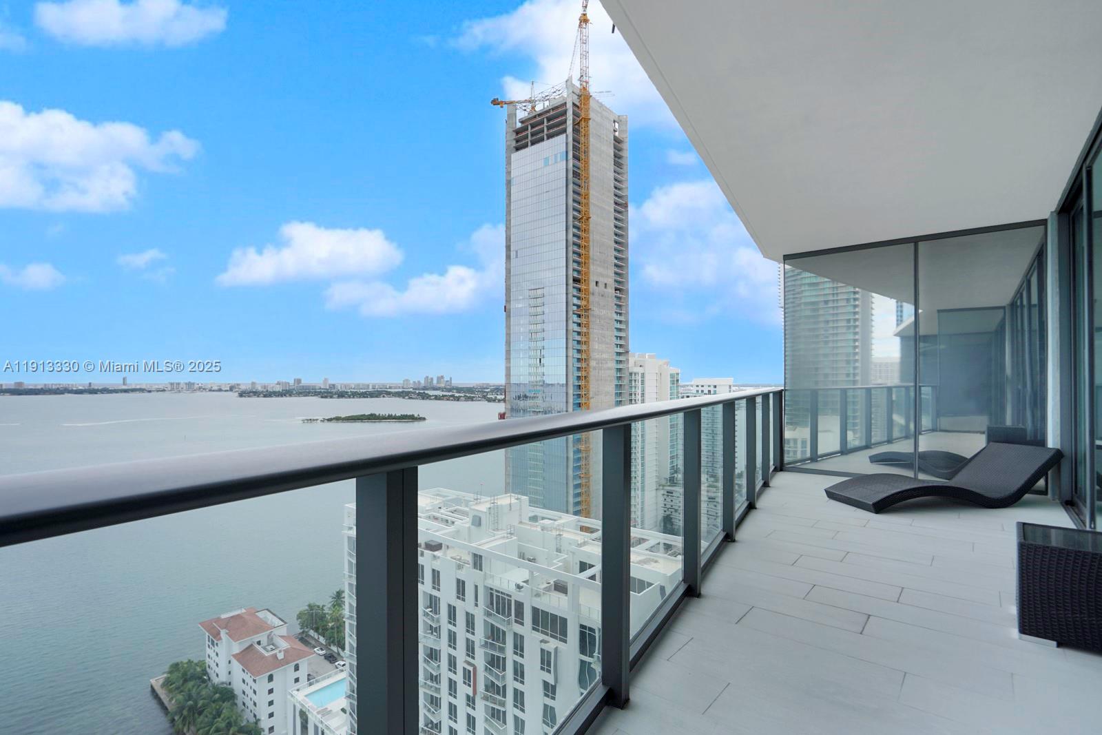 460 NE 28th St #2806, Miami FL 33137