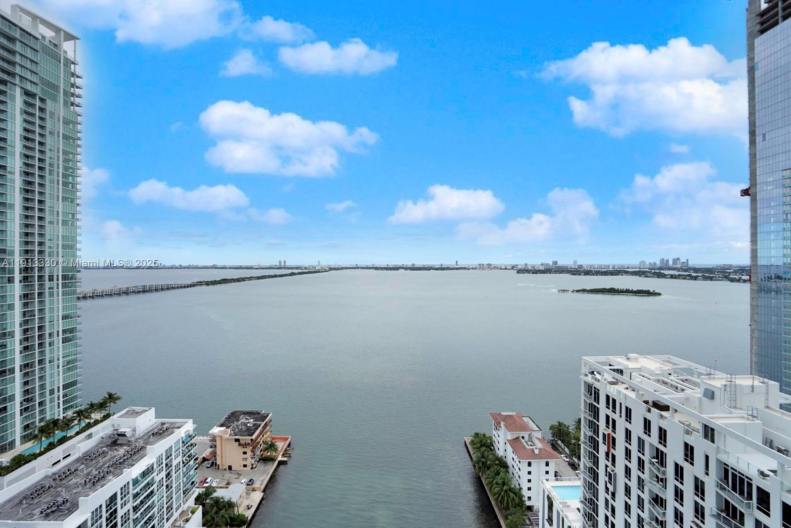 460 NE 28th St #2806, Miami FL 33137
